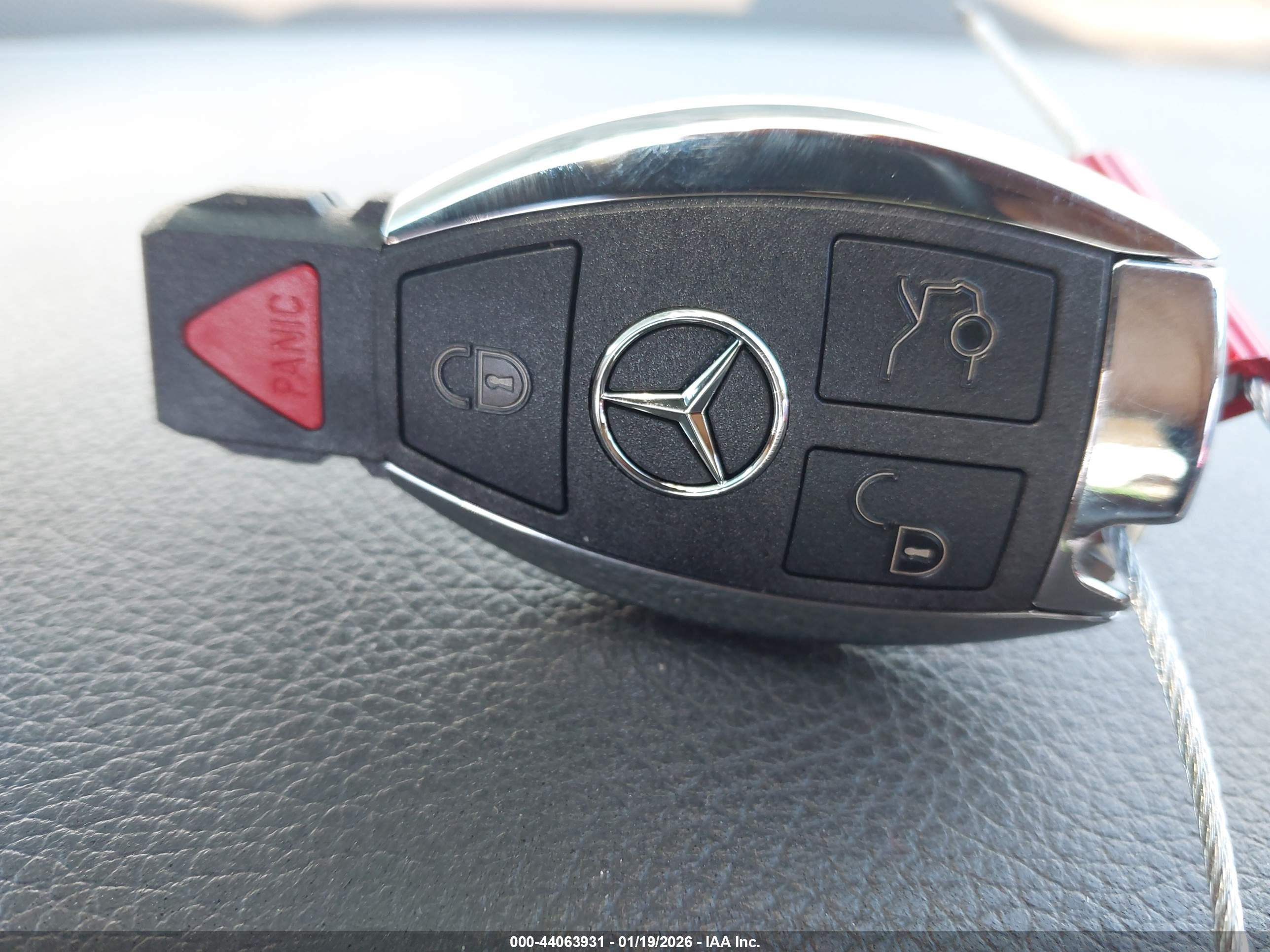 MERCEDES-BENZ C image 11