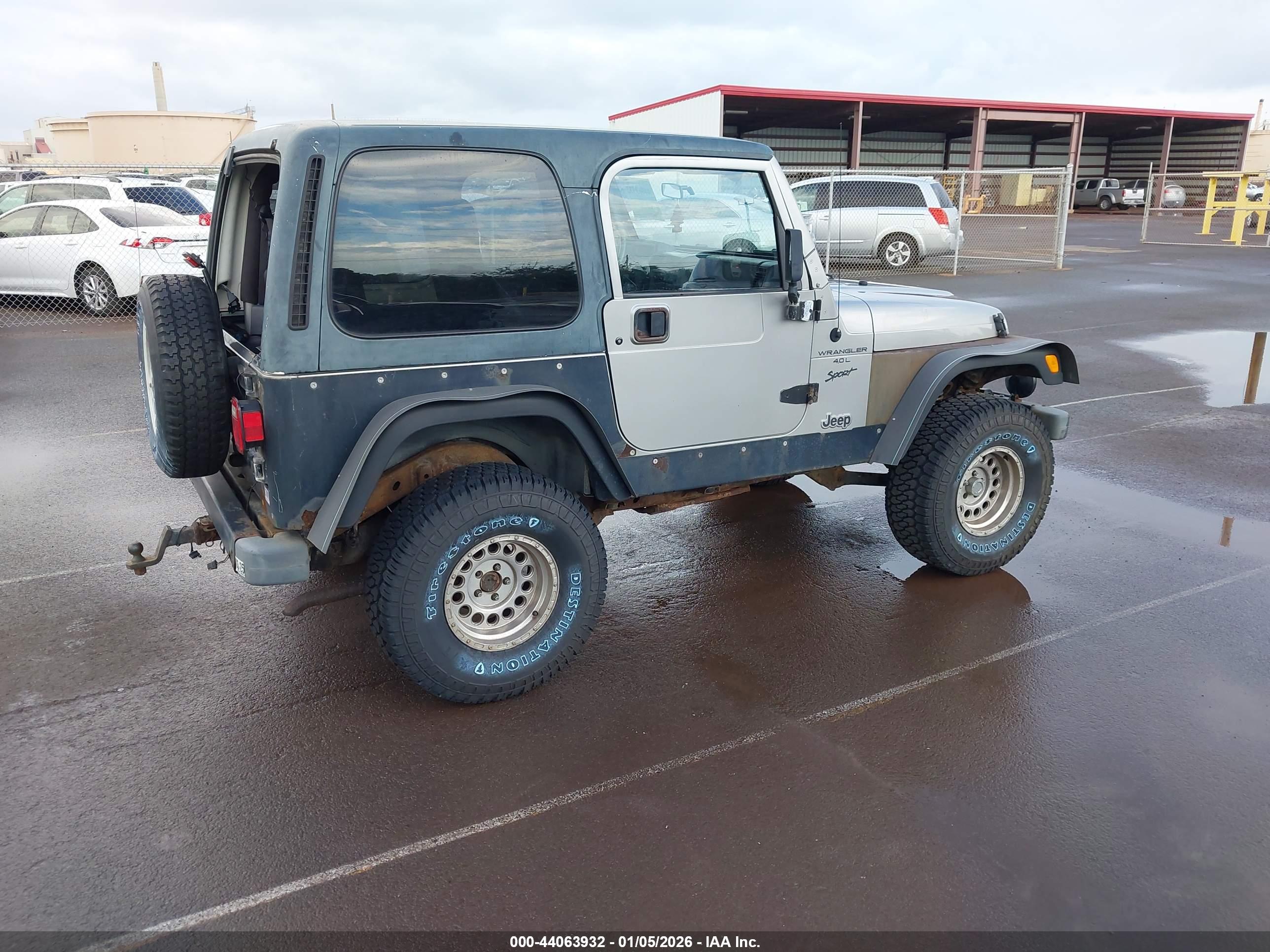 JEEP WRANGLER image 4