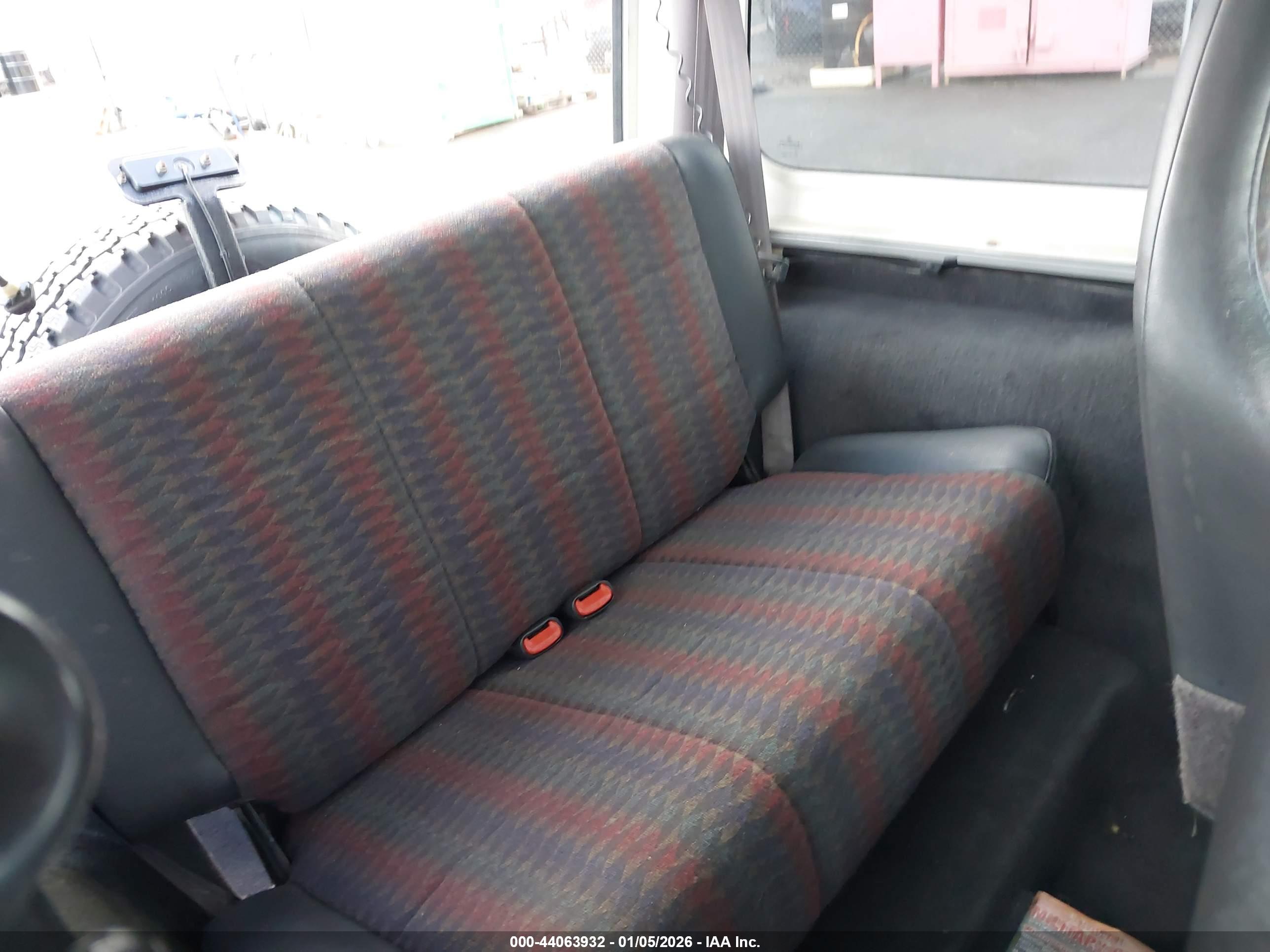 JEEP WRANGLER image 8