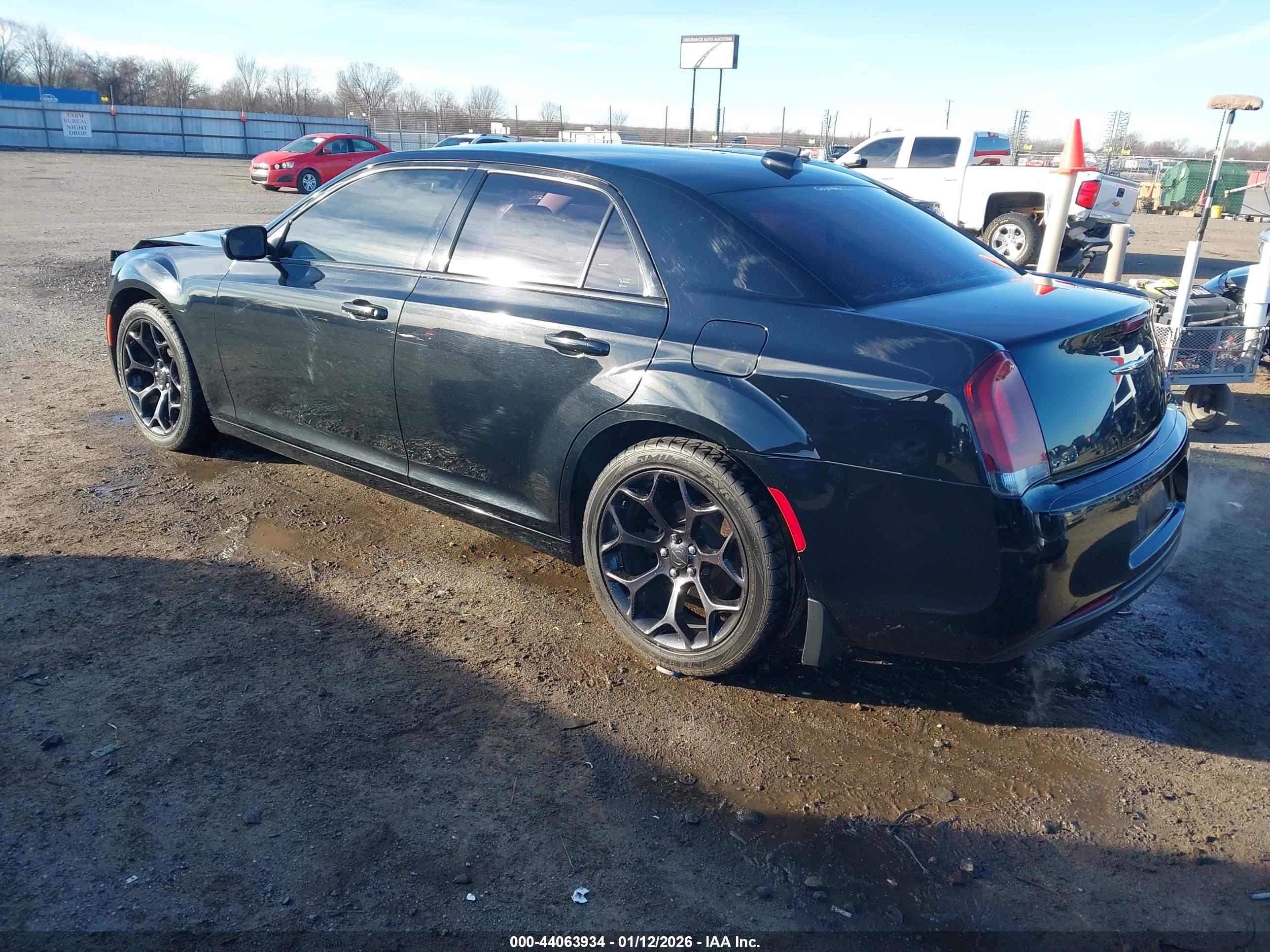 CHRYSLER 300 image 3