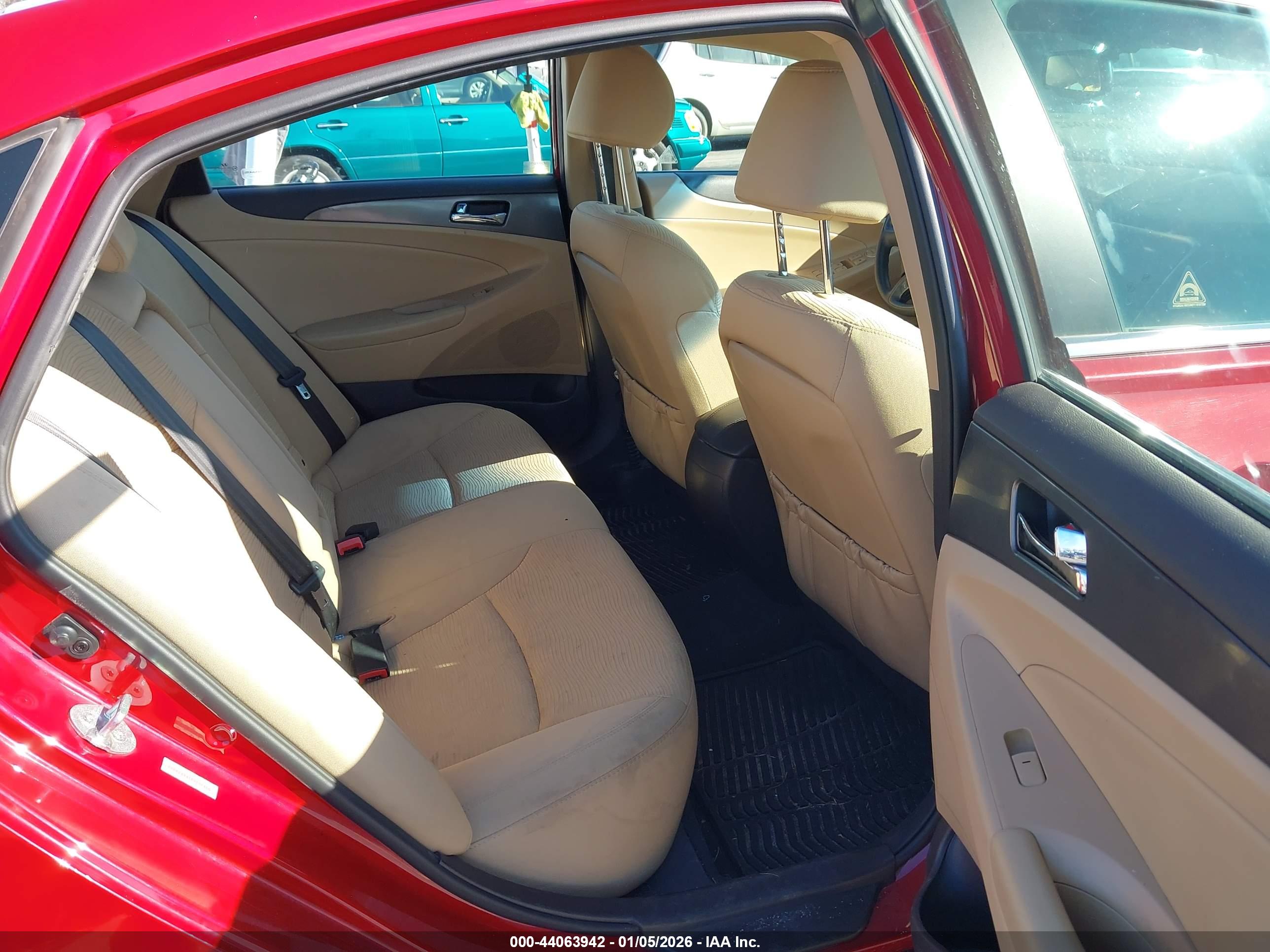 HYUNDAI SONATA image 8