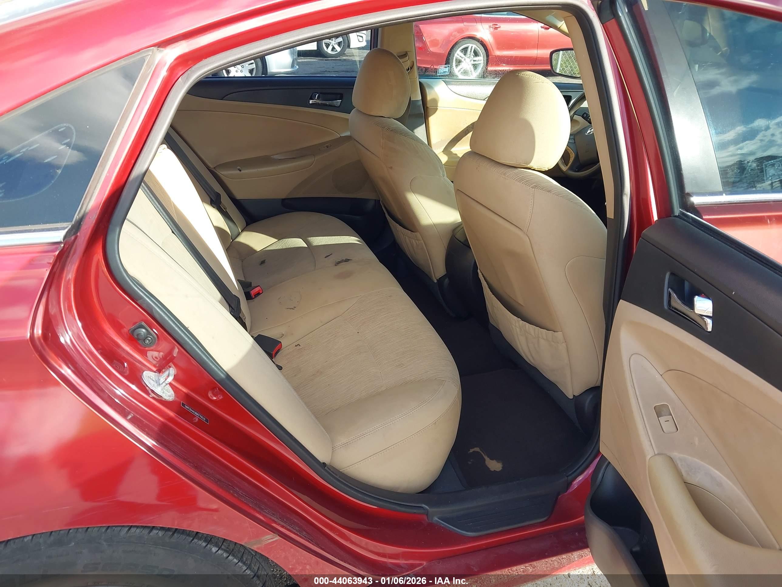 HYUNDAI SONATA image 8