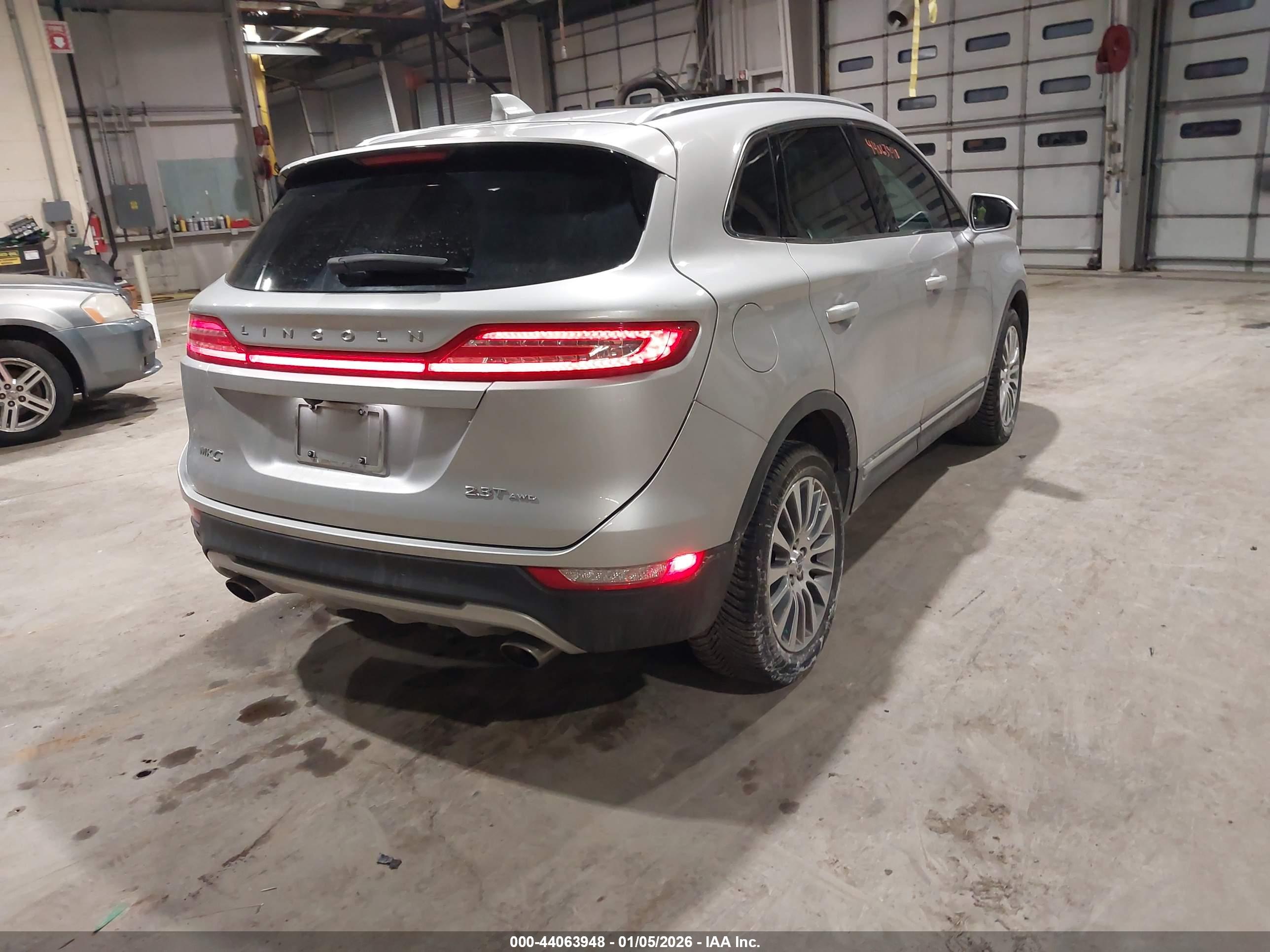 LINCOLN MKC image 4