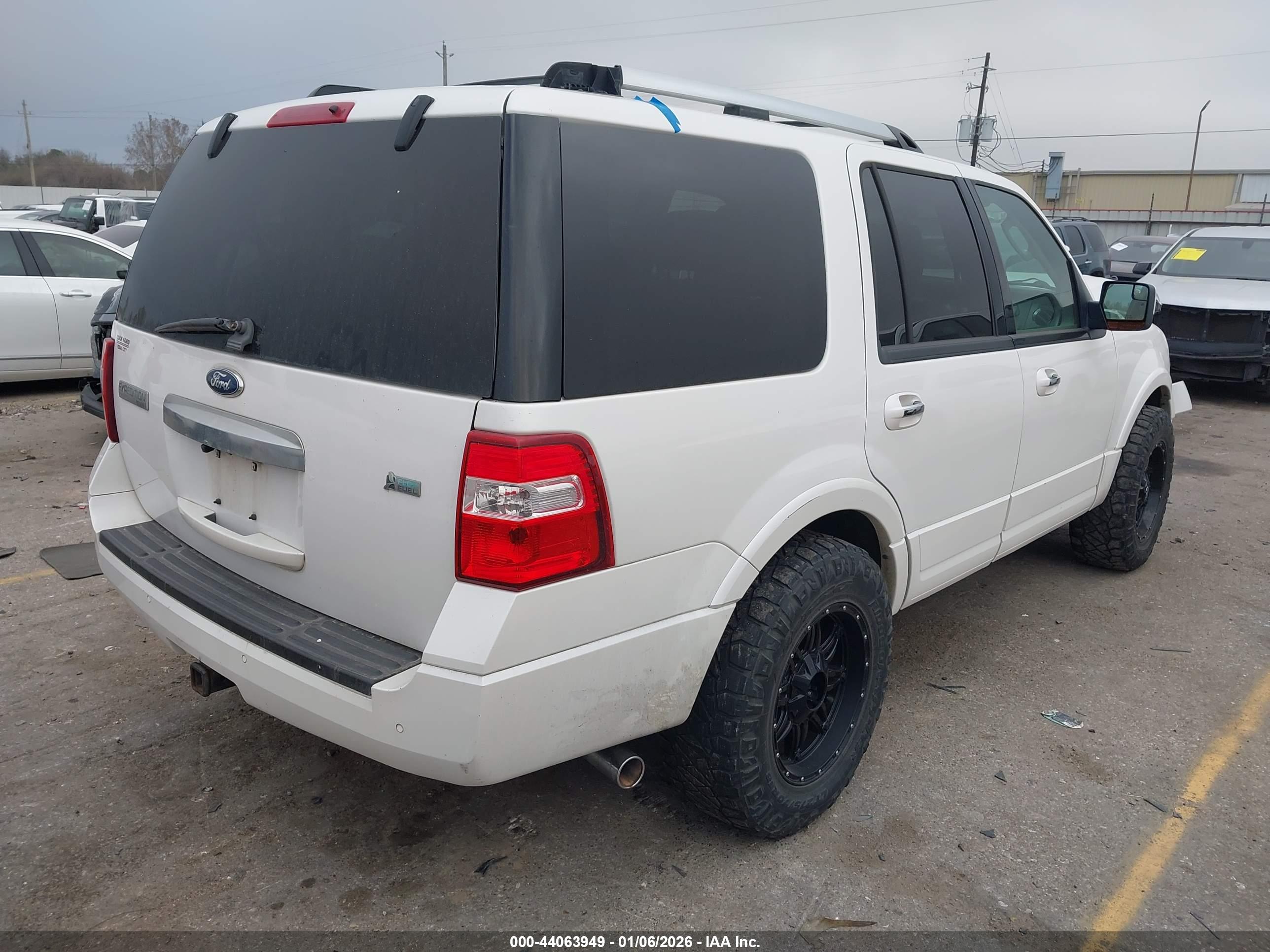 FORD EXPEDITION image 4