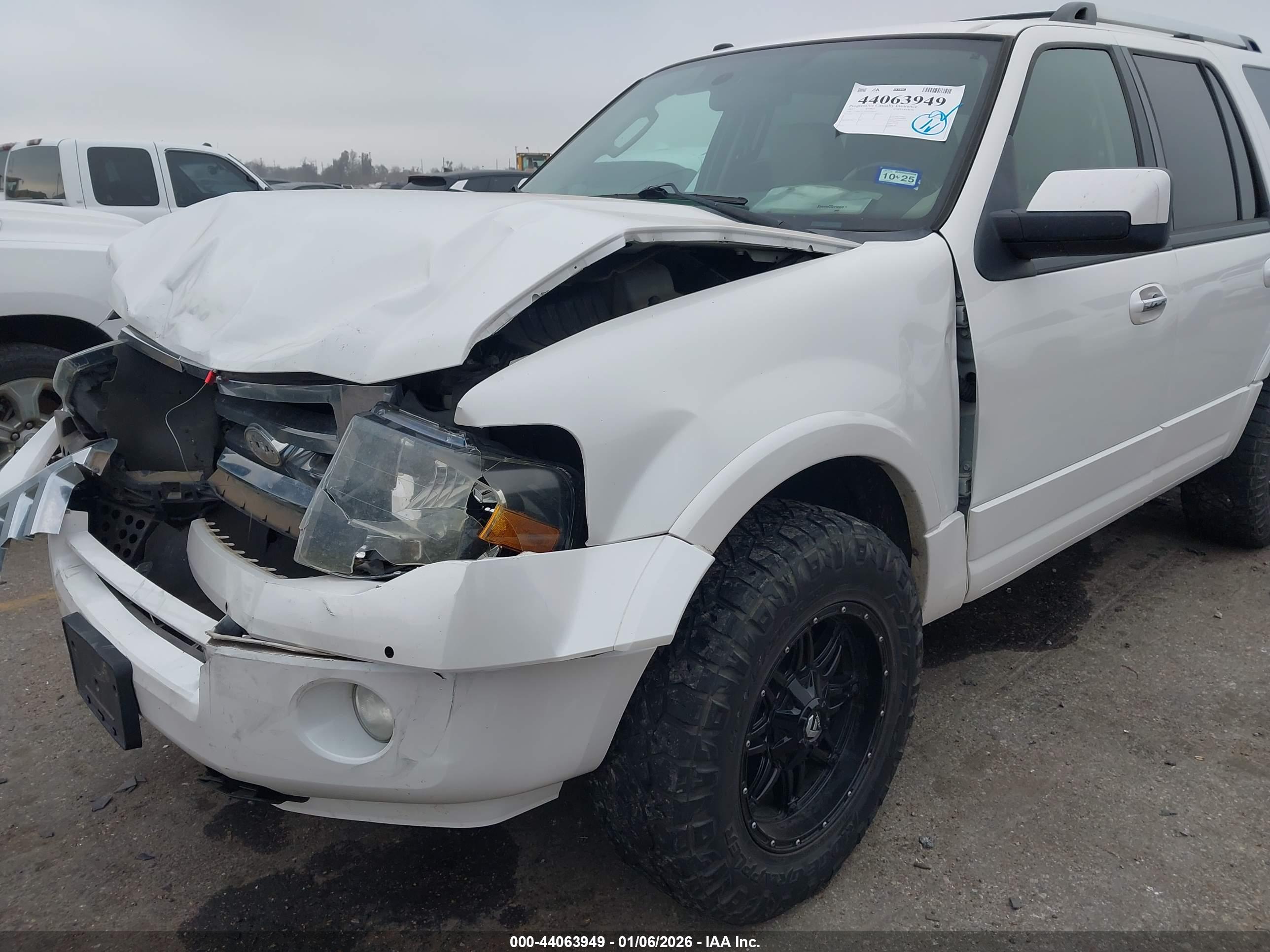 FORD EXPEDITION image 6