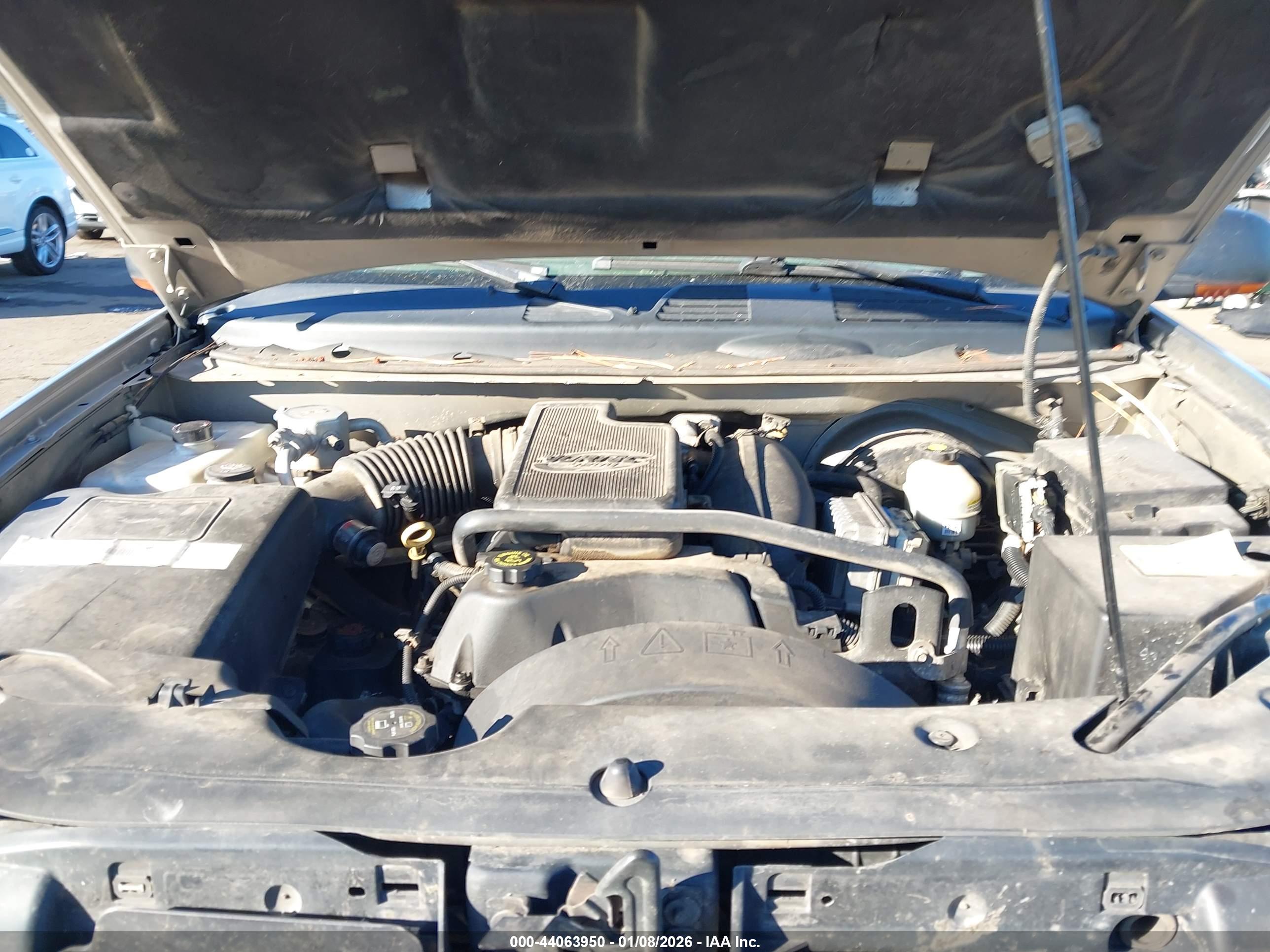 GMC ENVOY image 10