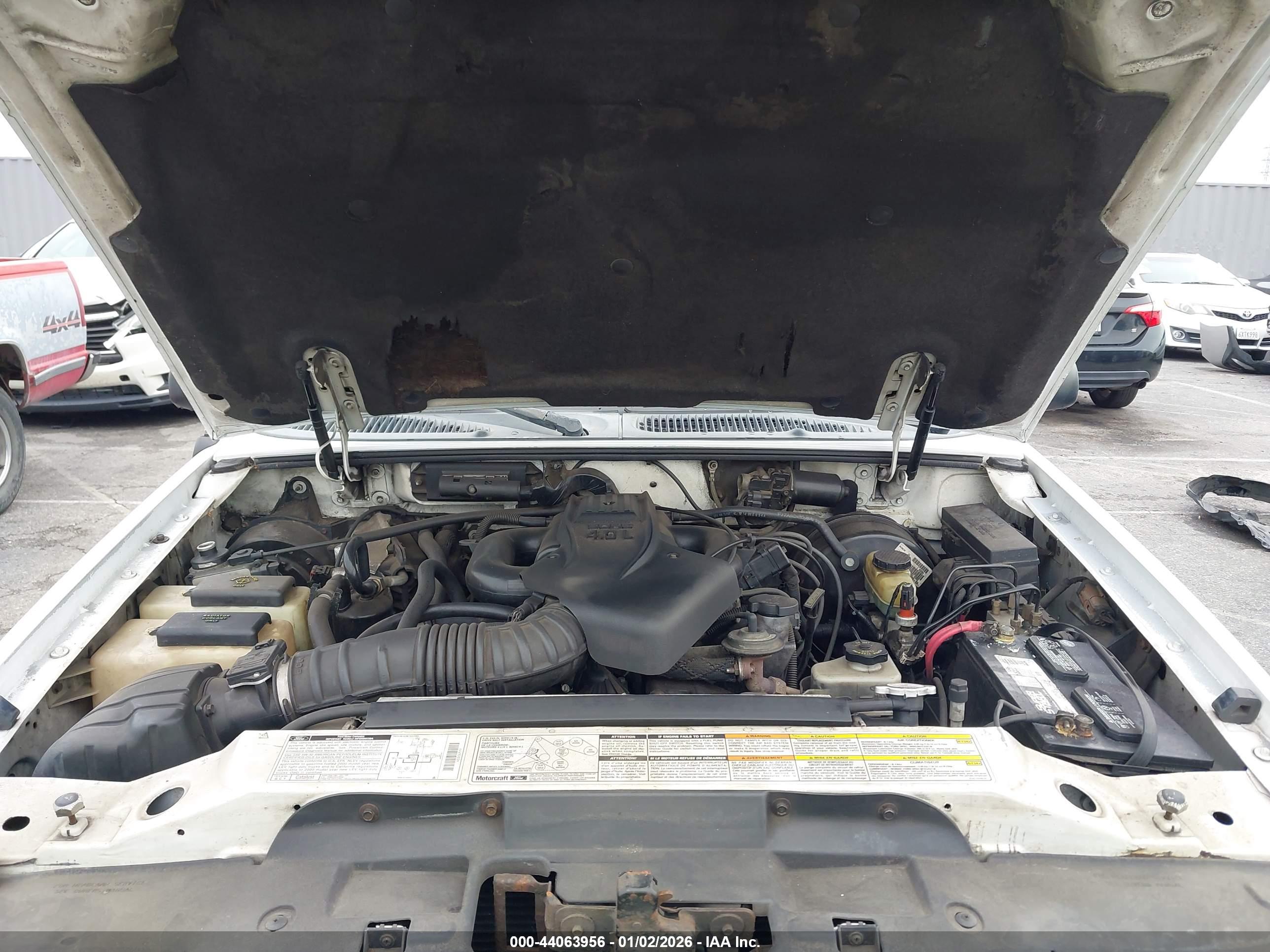 FORD EXPLORER image 10