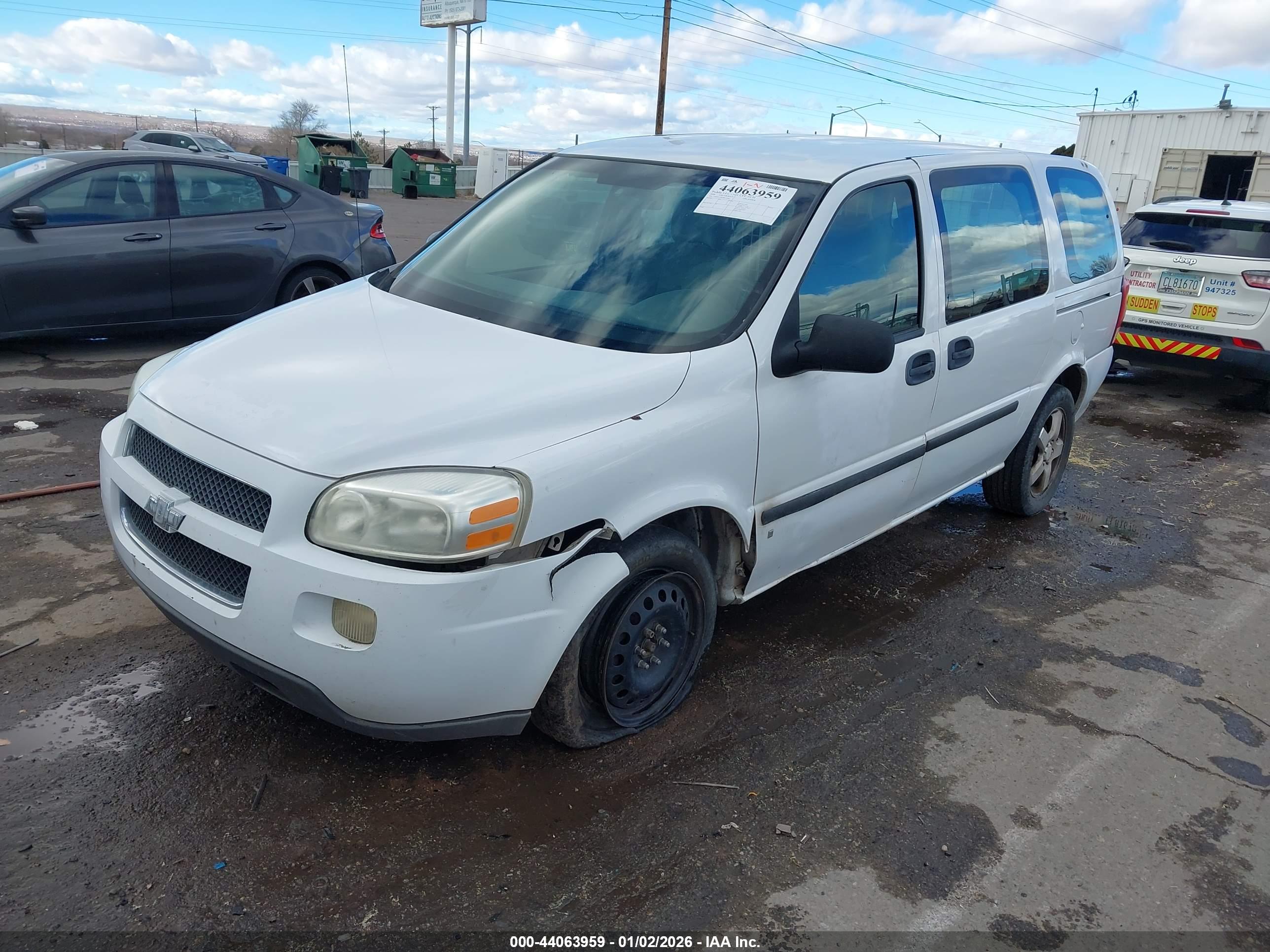 CHEVROLET UPLANDER image 2