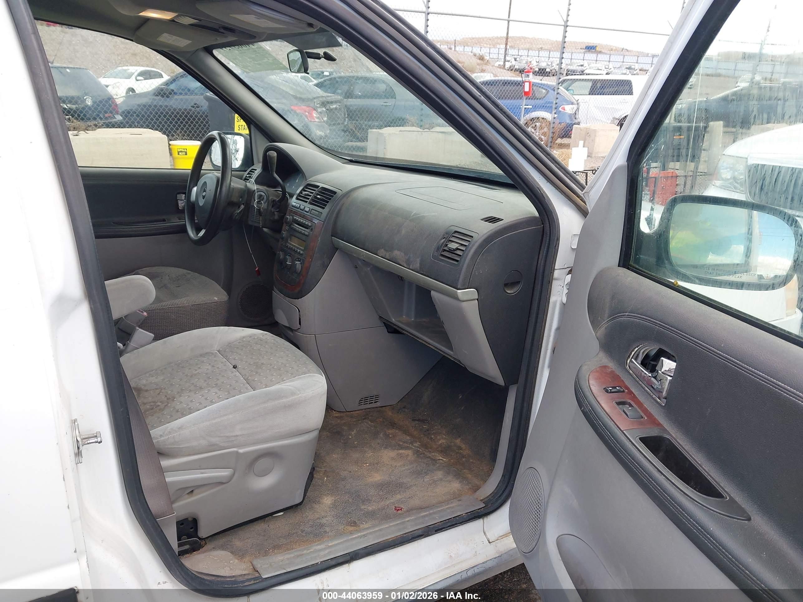 CHEVROLET UPLANDER image 5