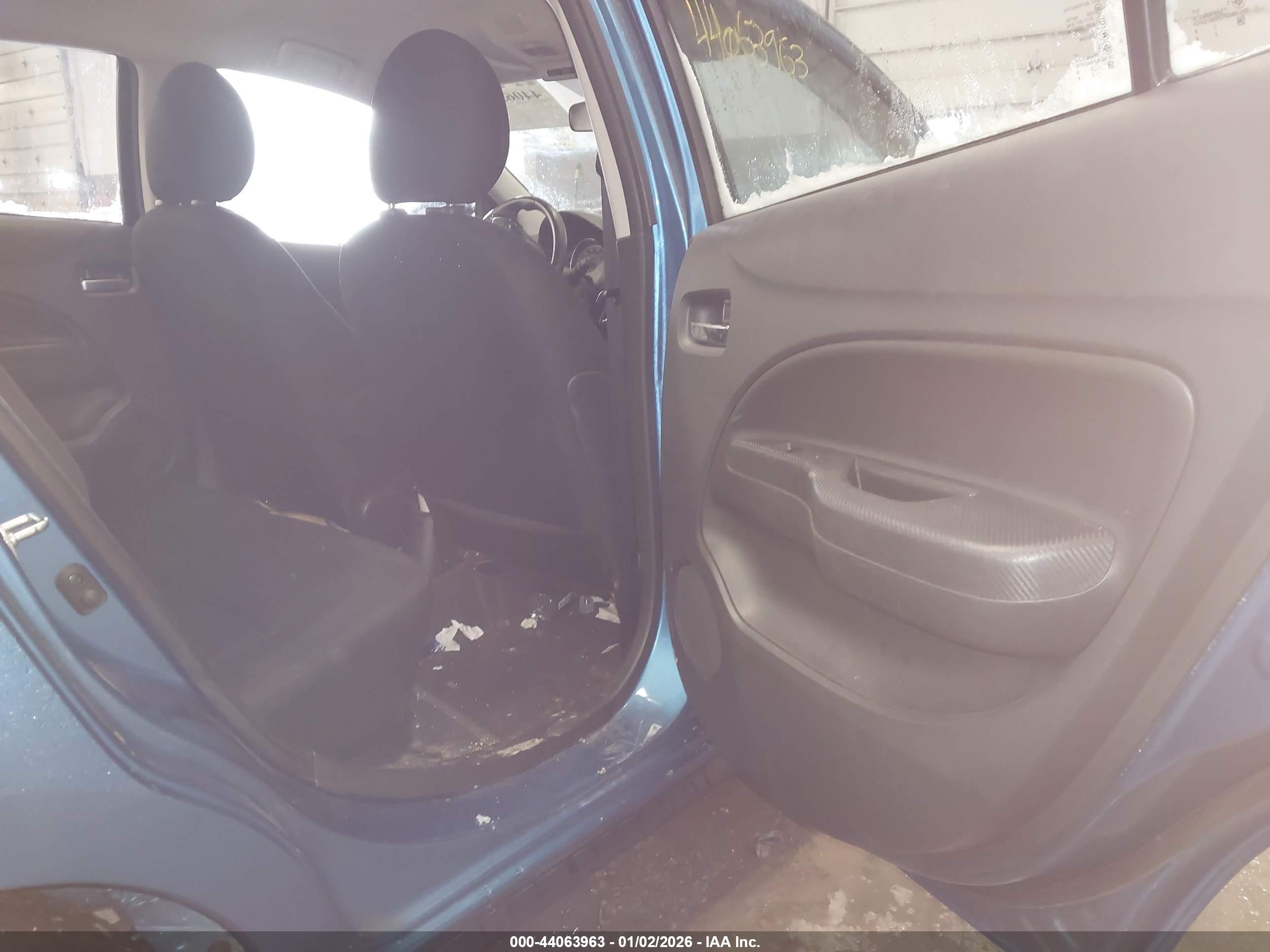 MITSUBISHI MIRAGE image 8