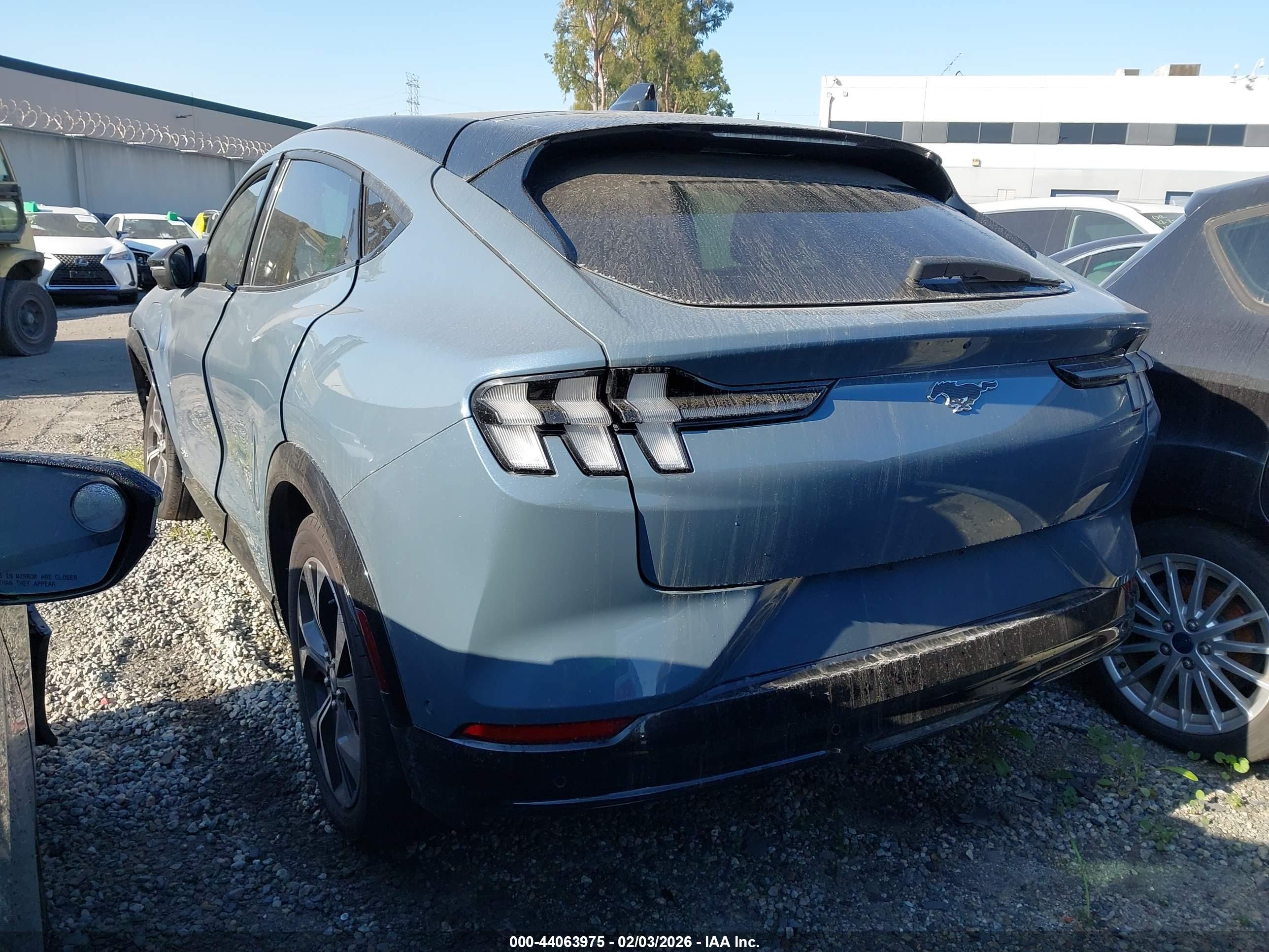 FORD MUSTANG image 3