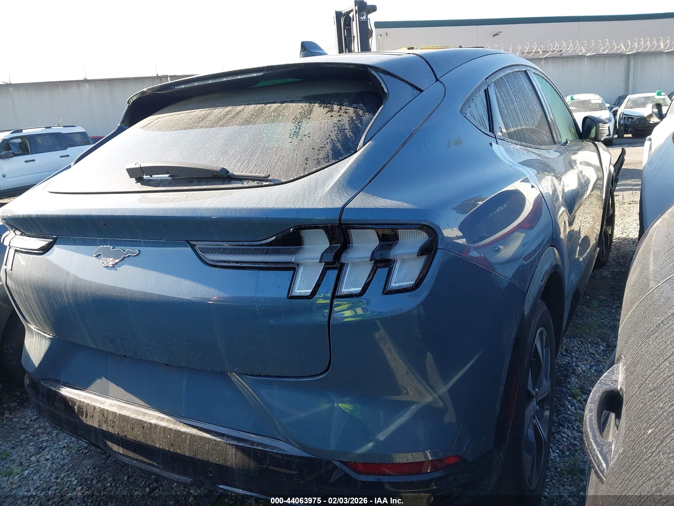 FORD MUSTANG image 4
