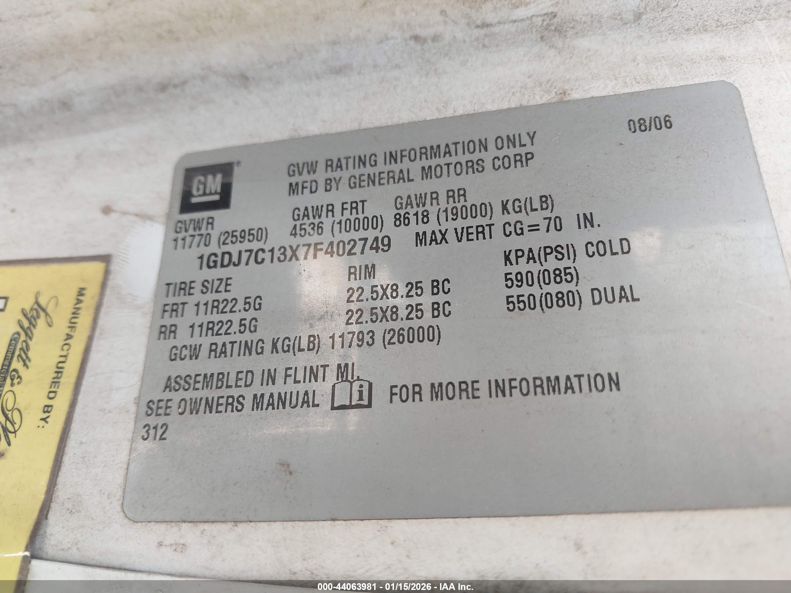 GMC C7500 image 9