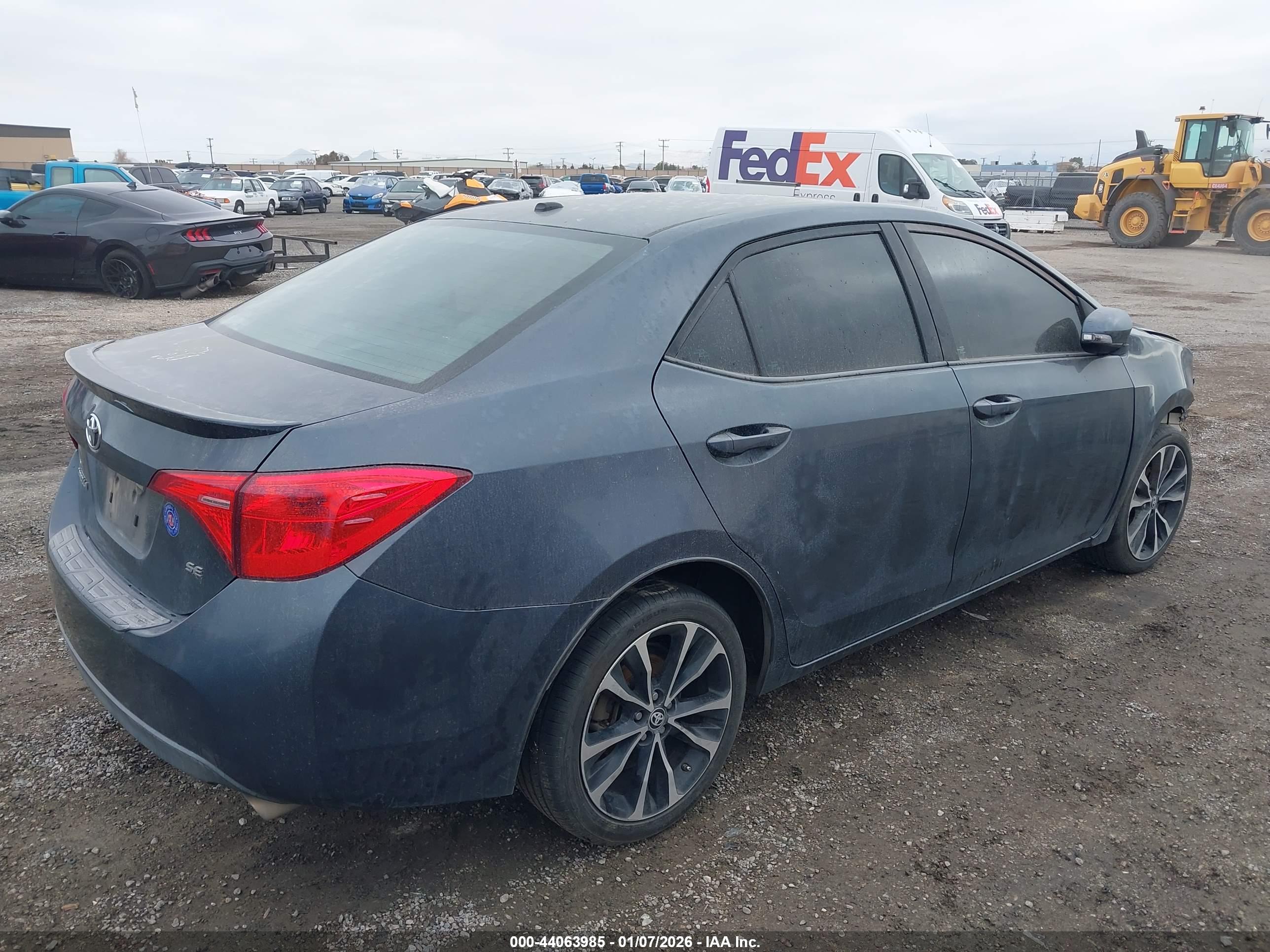 TOYOTA COROLLA image 4