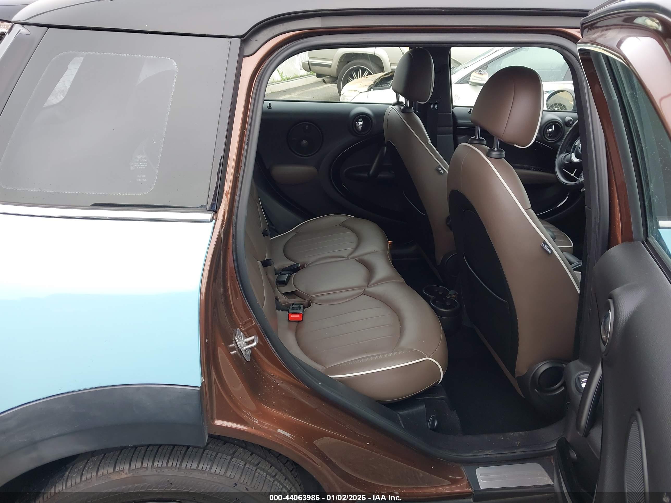 MINI COUNTRYMAN image 8
