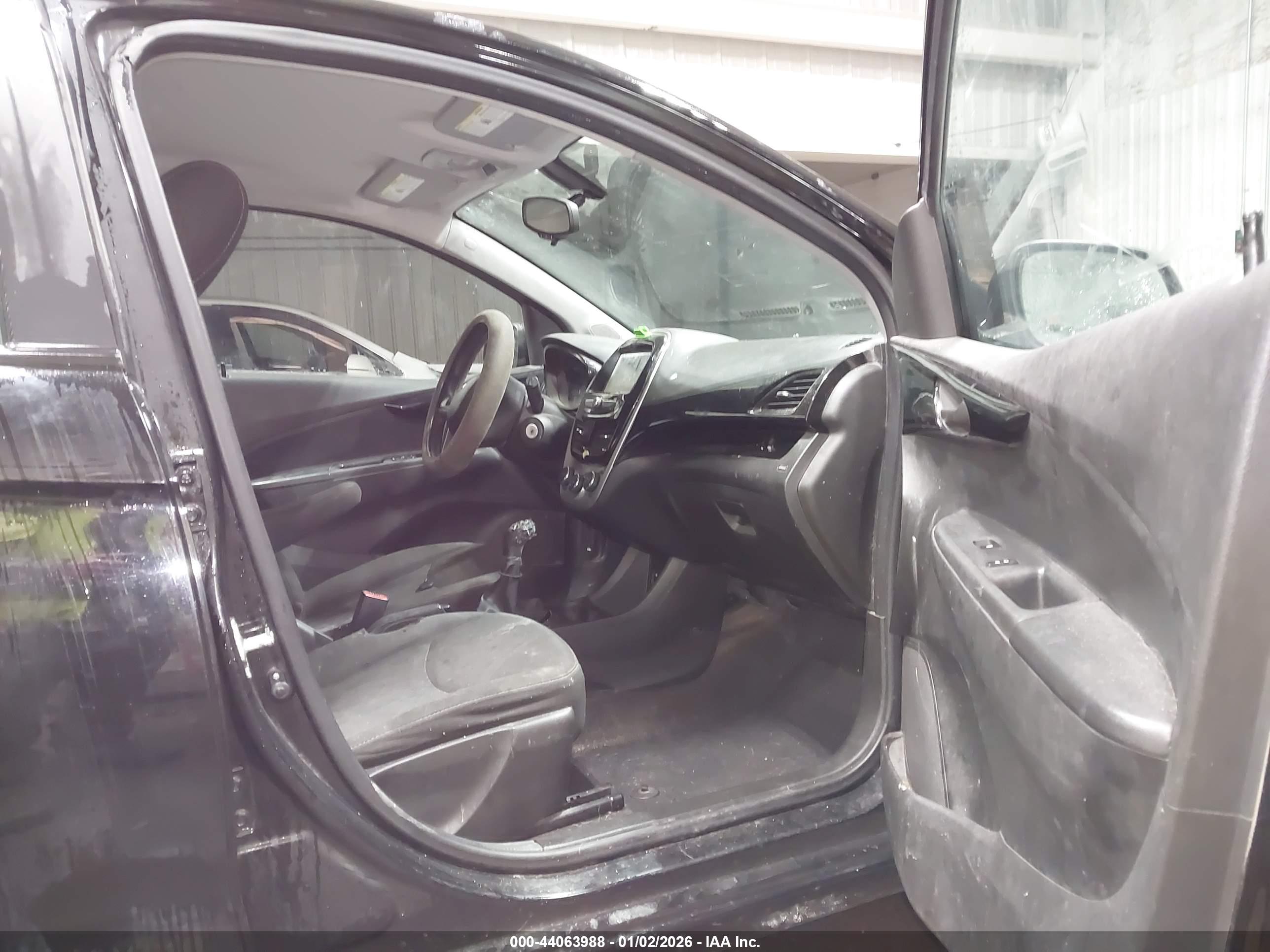 CHEVROLET SPARK image 5