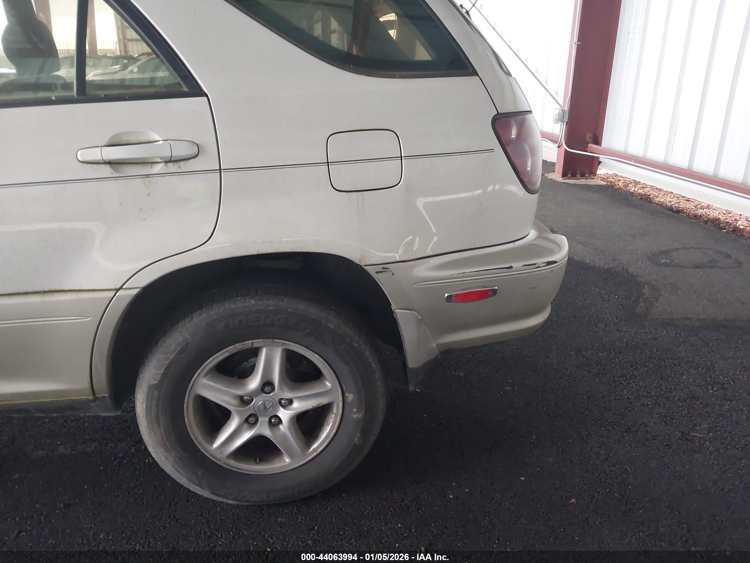 LEXUS RX image 6
