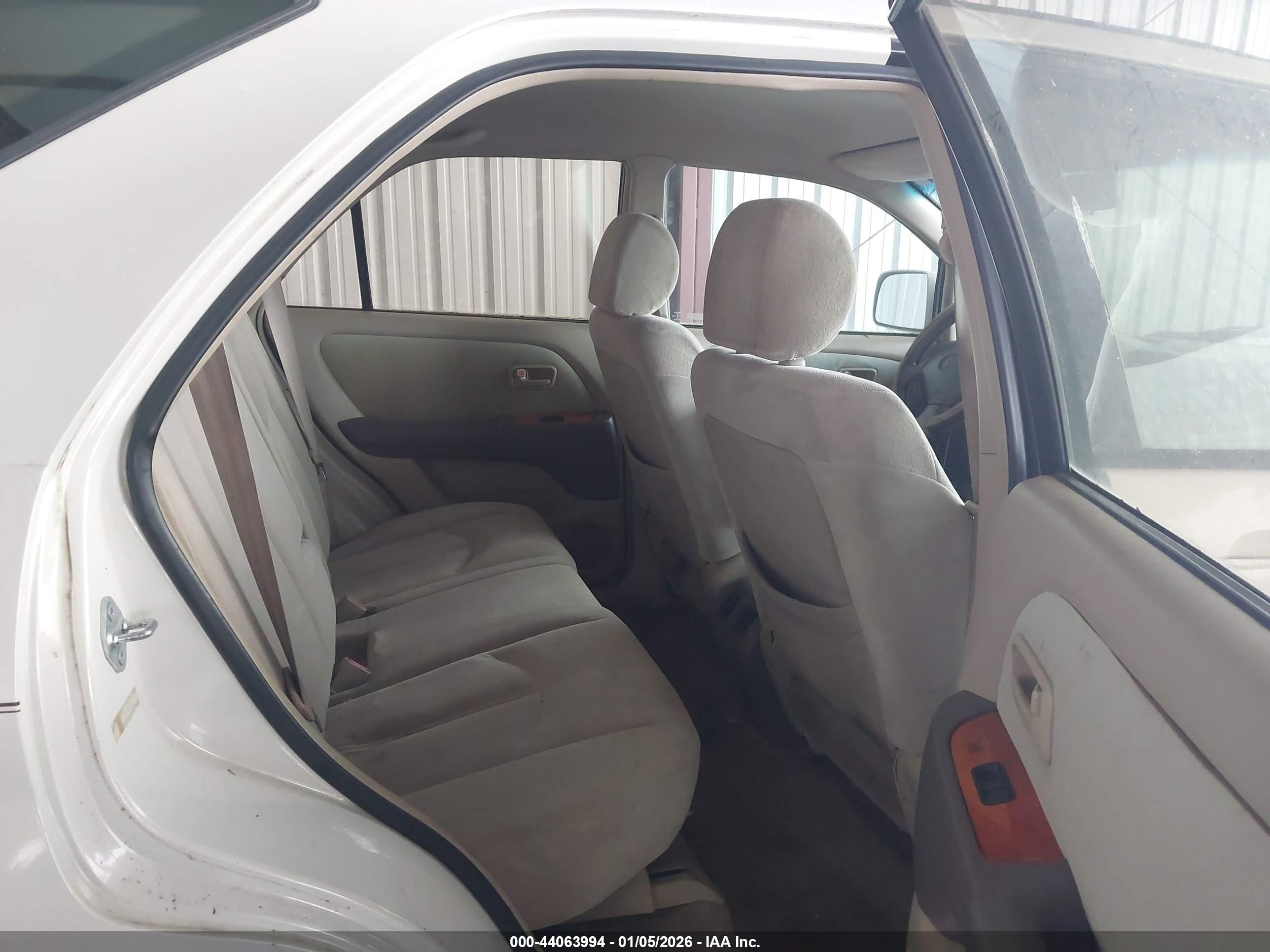 LEXUS RX image 8