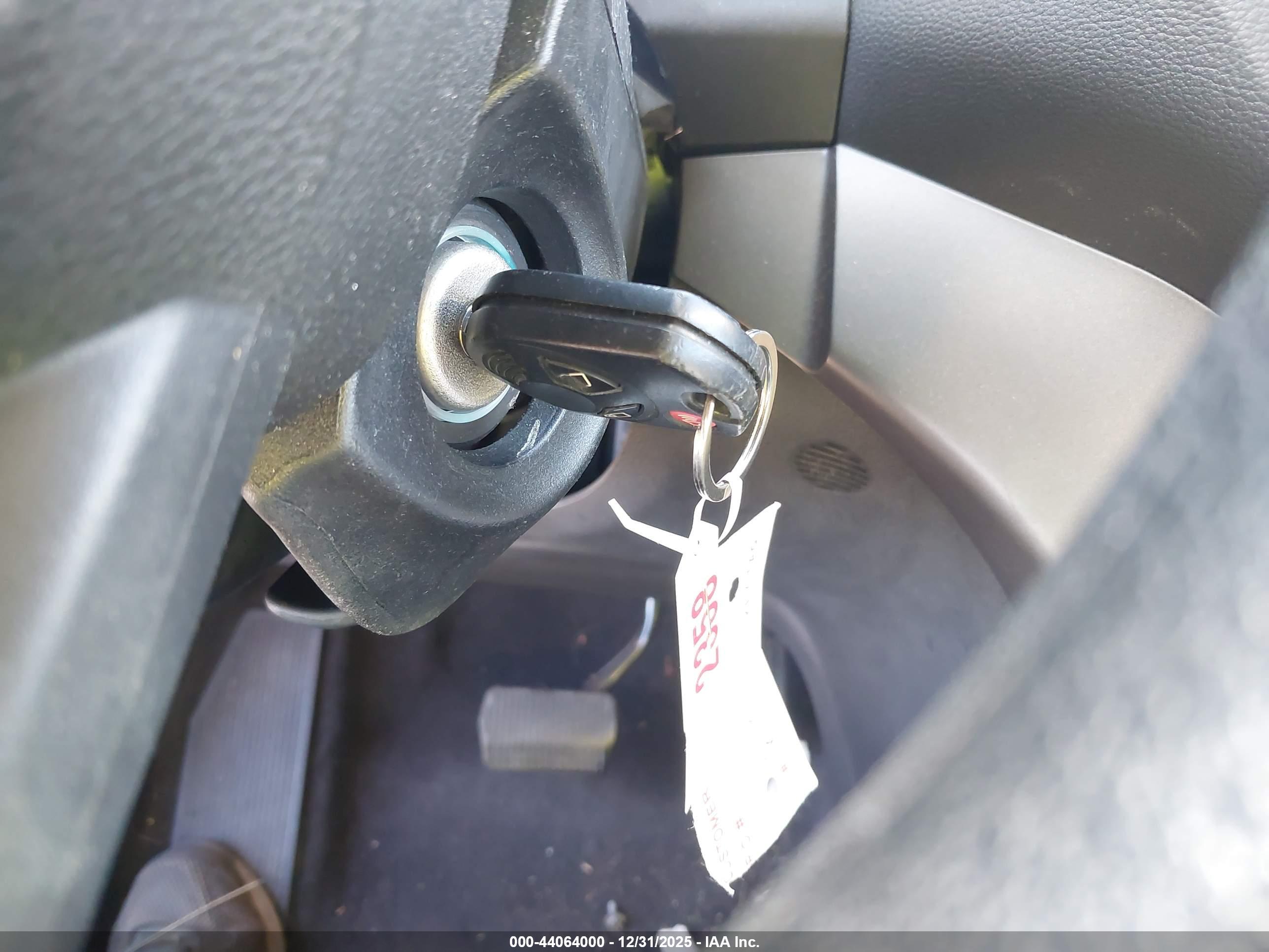 FORD ESCAPE image 11