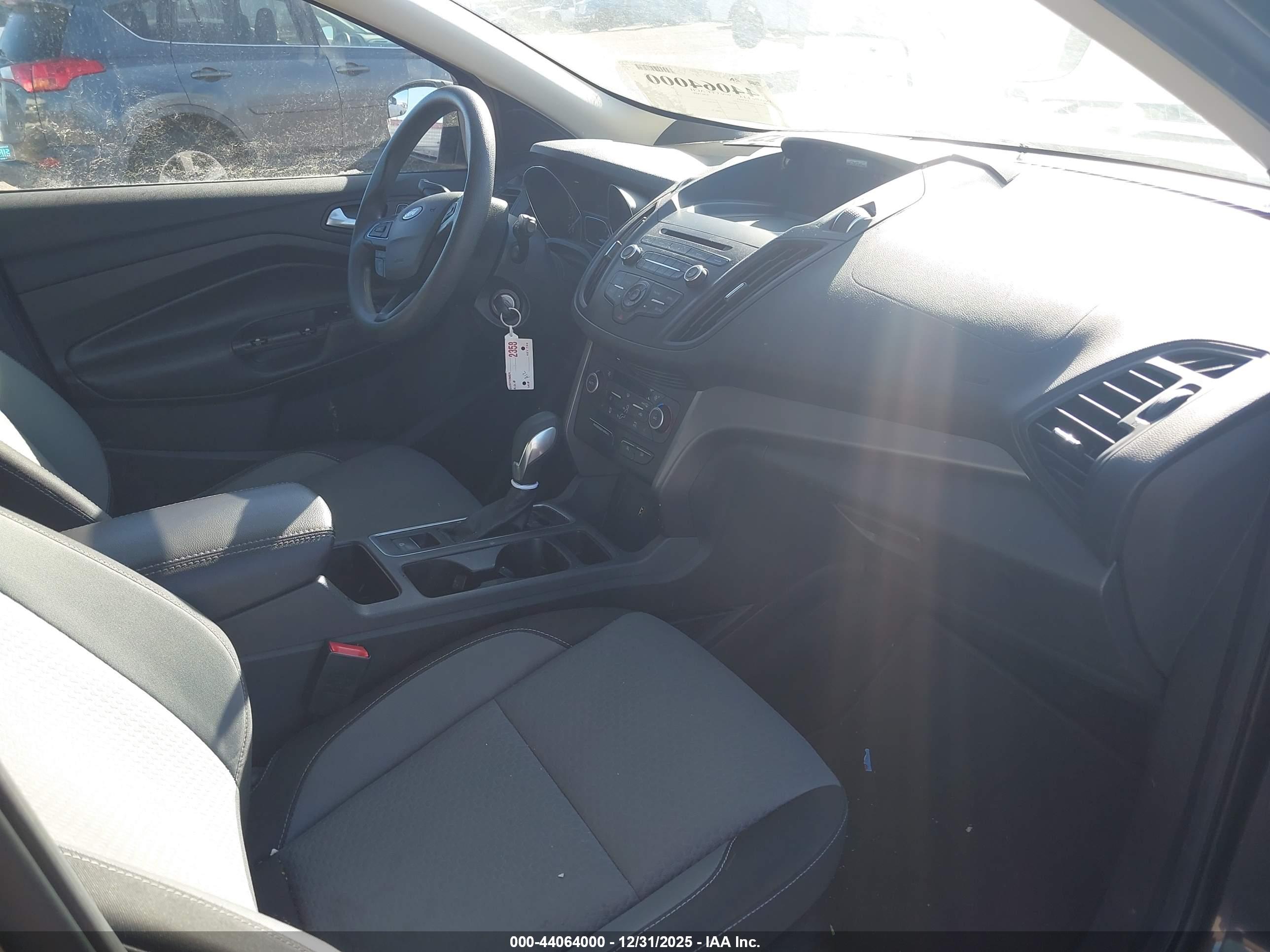 FORD ESCAPE image 5