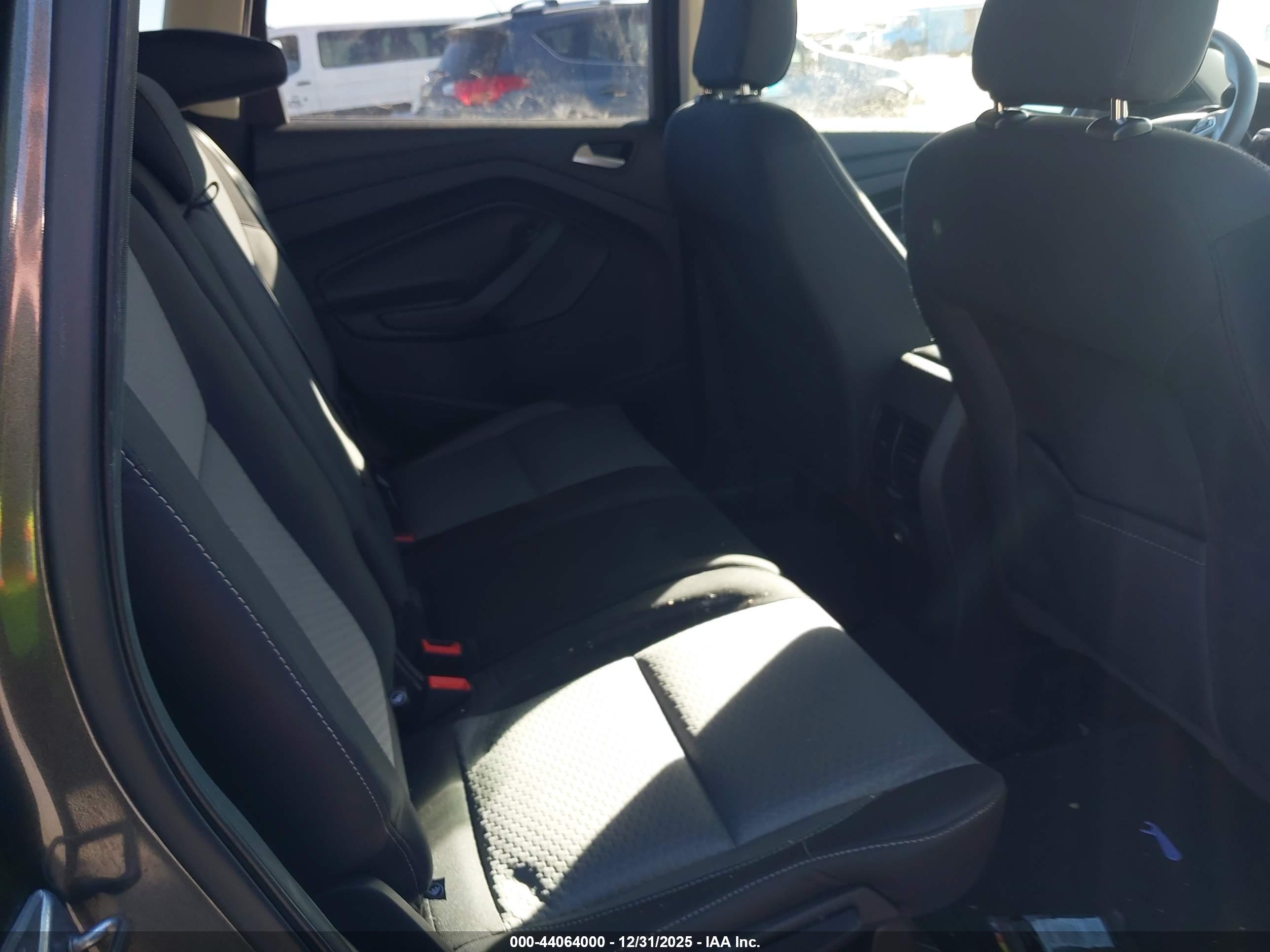 FORD ESCAPE image 8