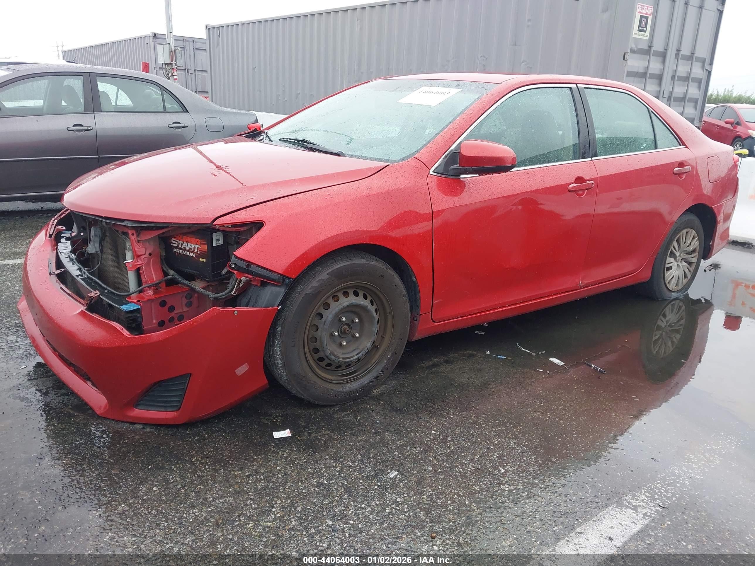 TOYOTA CAMRY image 2
