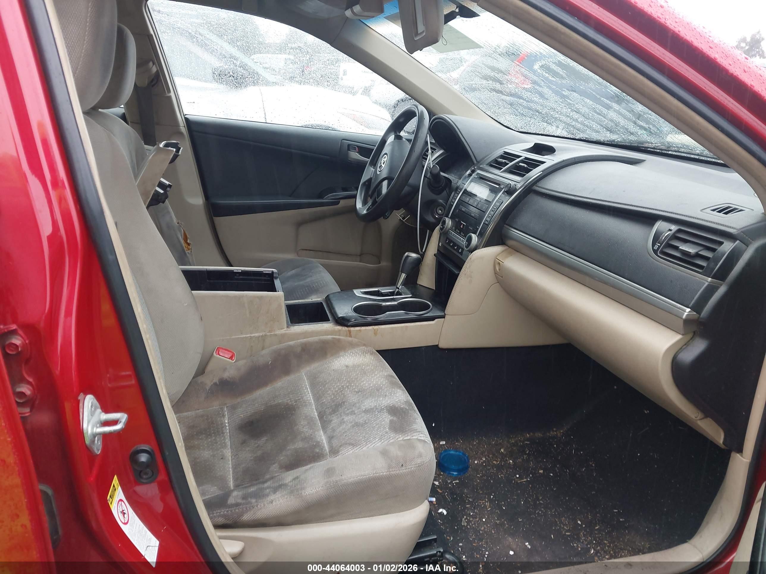 TOYOTA CAMRY image 5