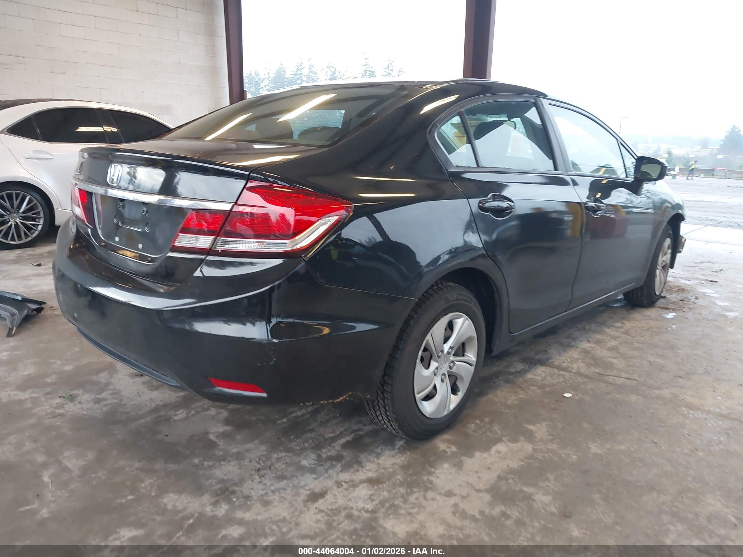 HONDA CIVIC image 4