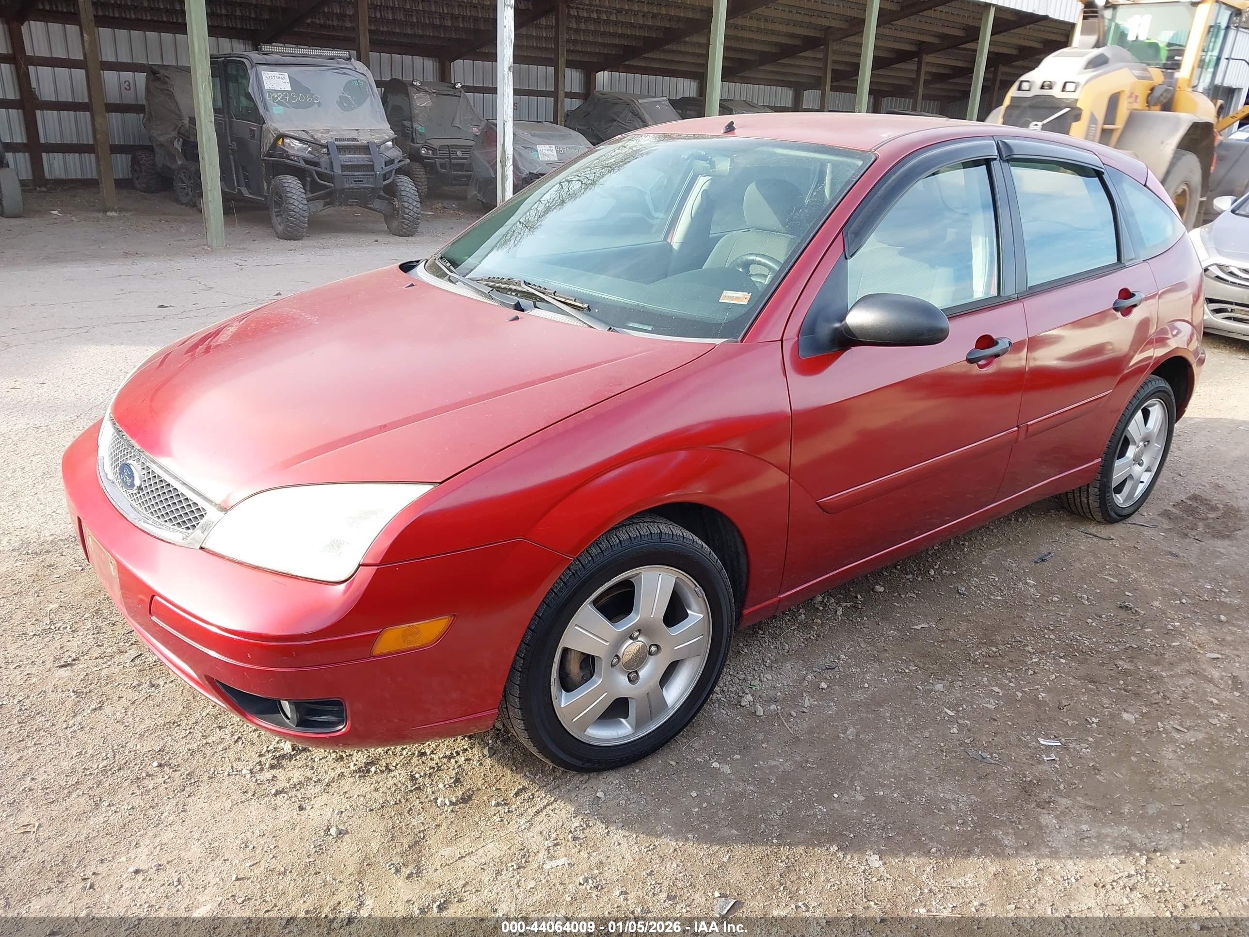 FORD FOCUS image 2