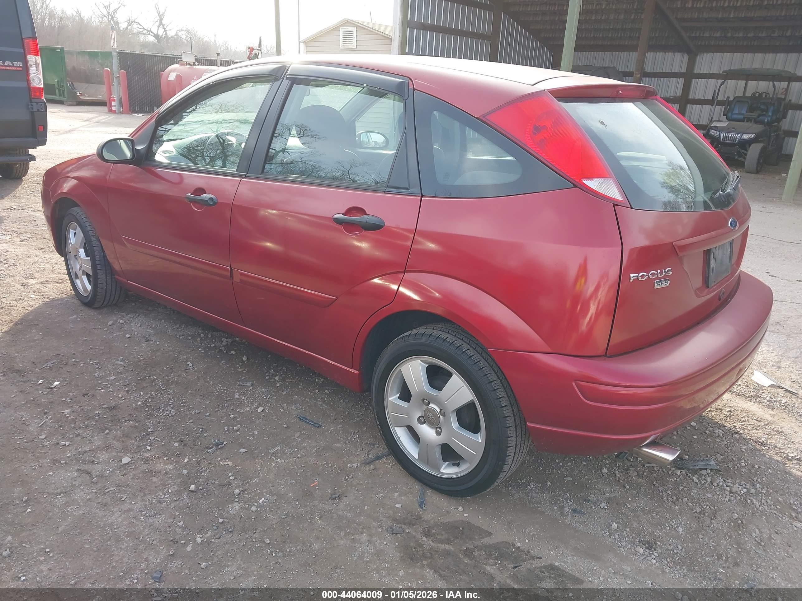 FORD FOCUS image 3