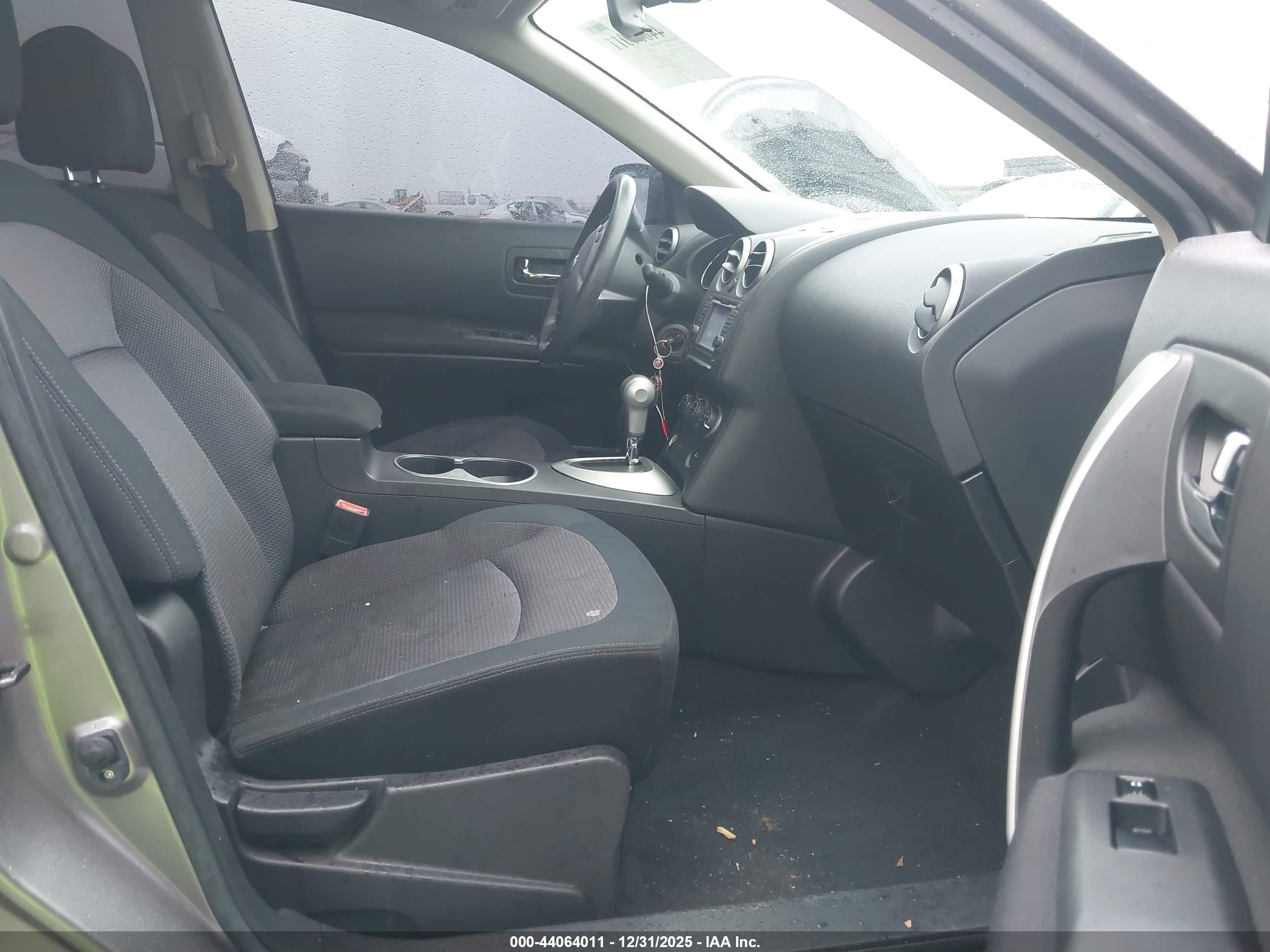 NISSAN ROGUE image 5