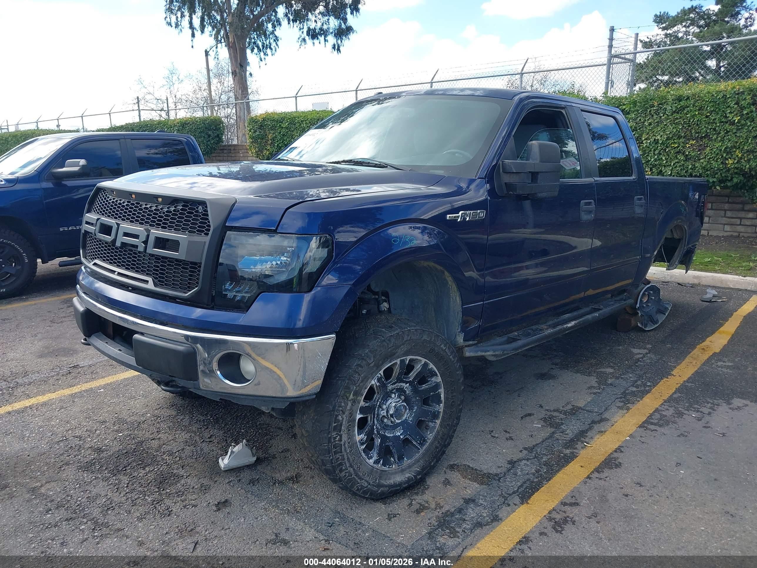 FORD F-150 image 2