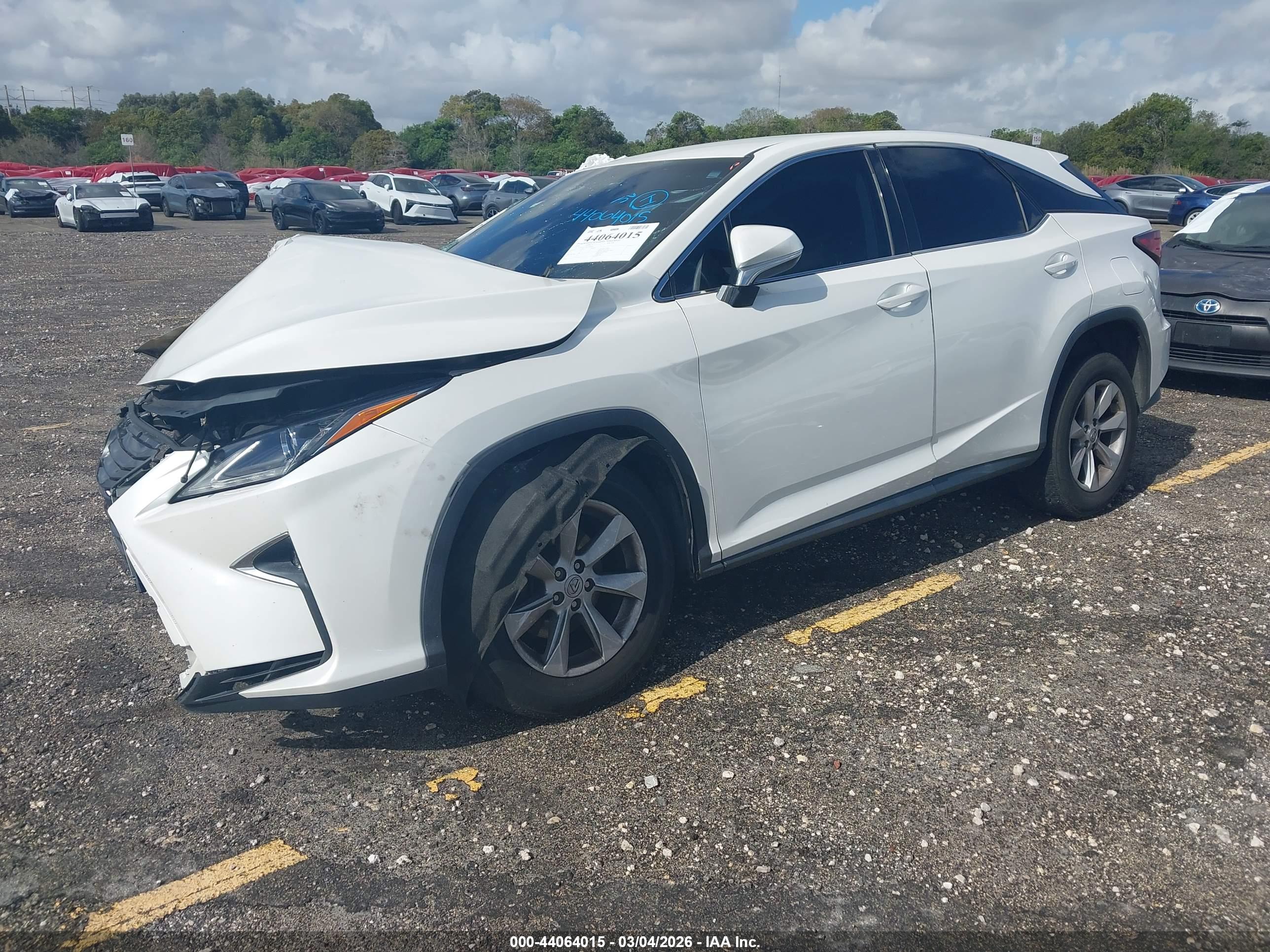 LEXUS RX image 2