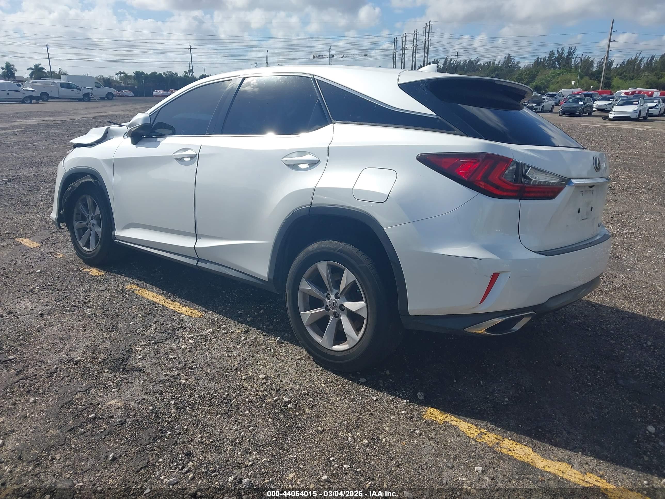 LEXUS RX image 3