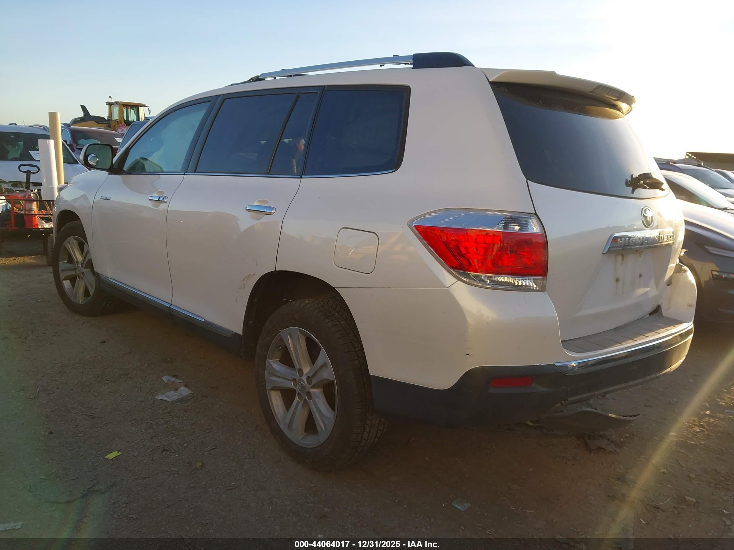 TOYOTA HIGHLANDER image 3