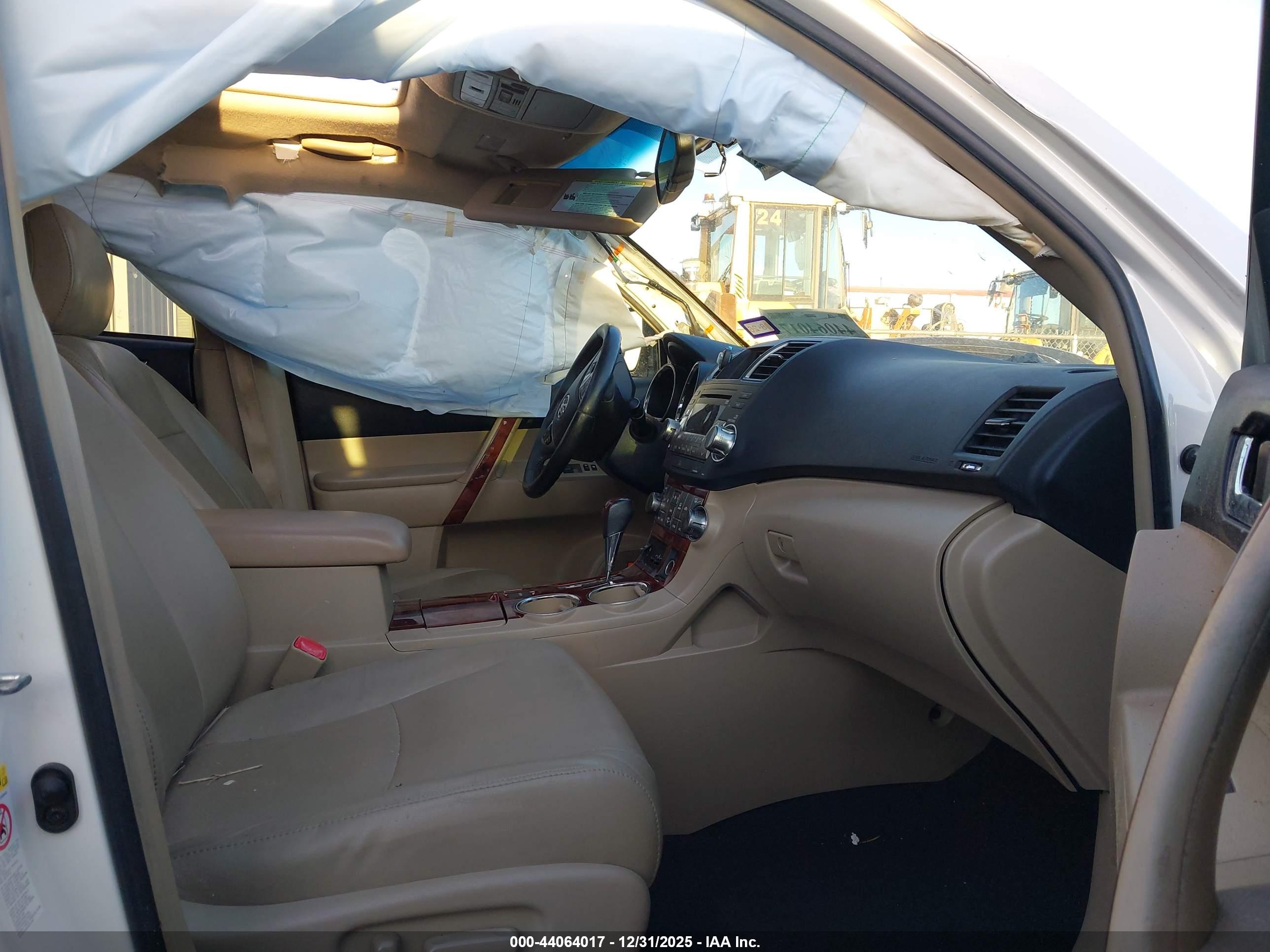 TOYOTA HIGHLANDER image 5