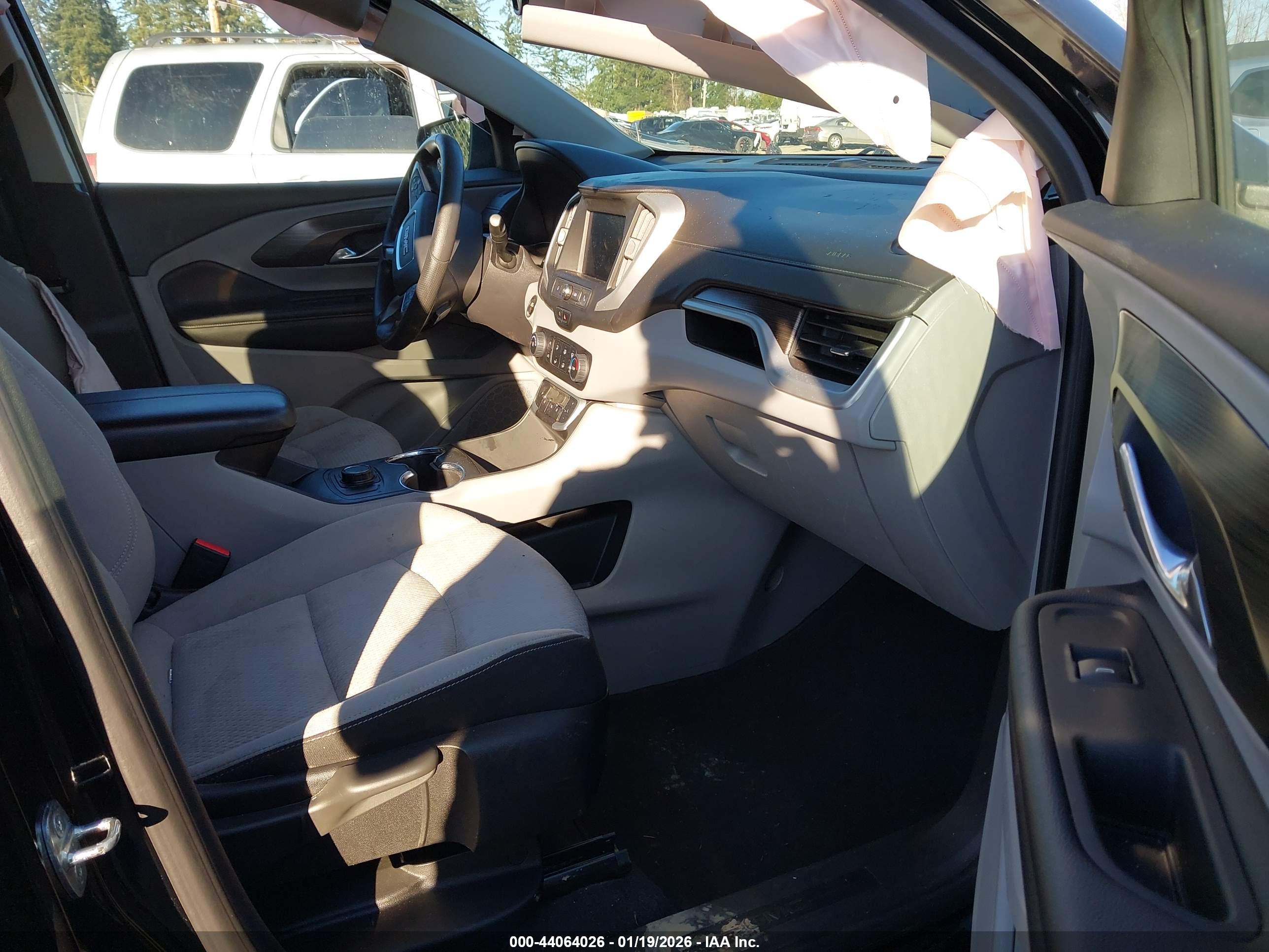 GMC TERRAIN image 5