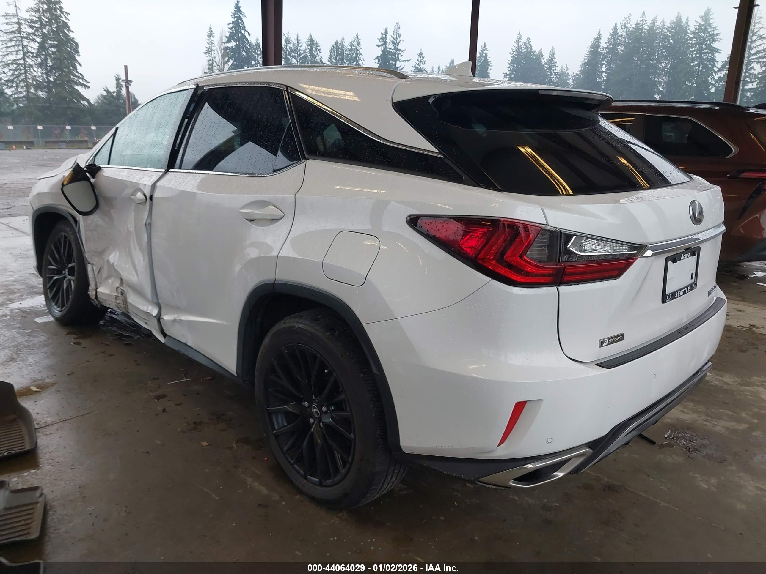 LEXUS RX image 3