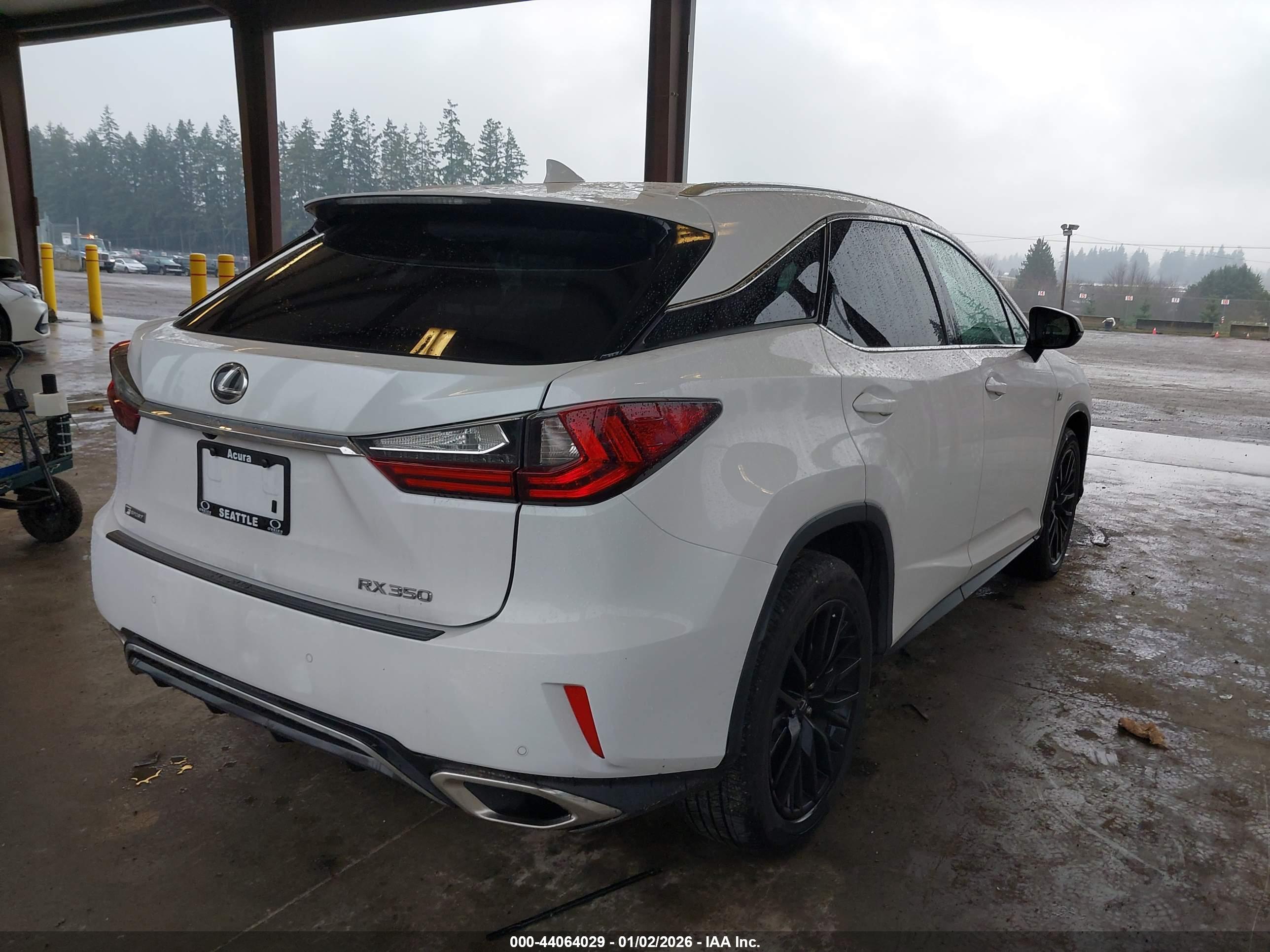 LEXUS RX image 4