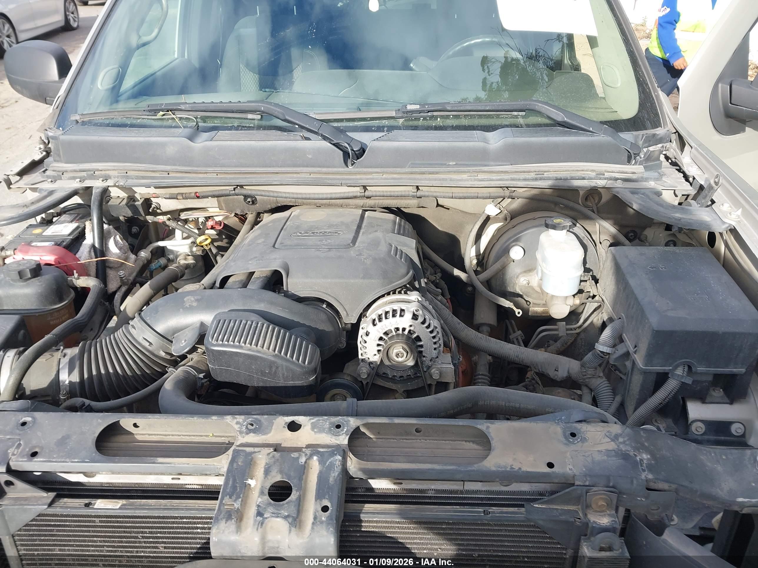 CHEVROLET SILVERADO image 10