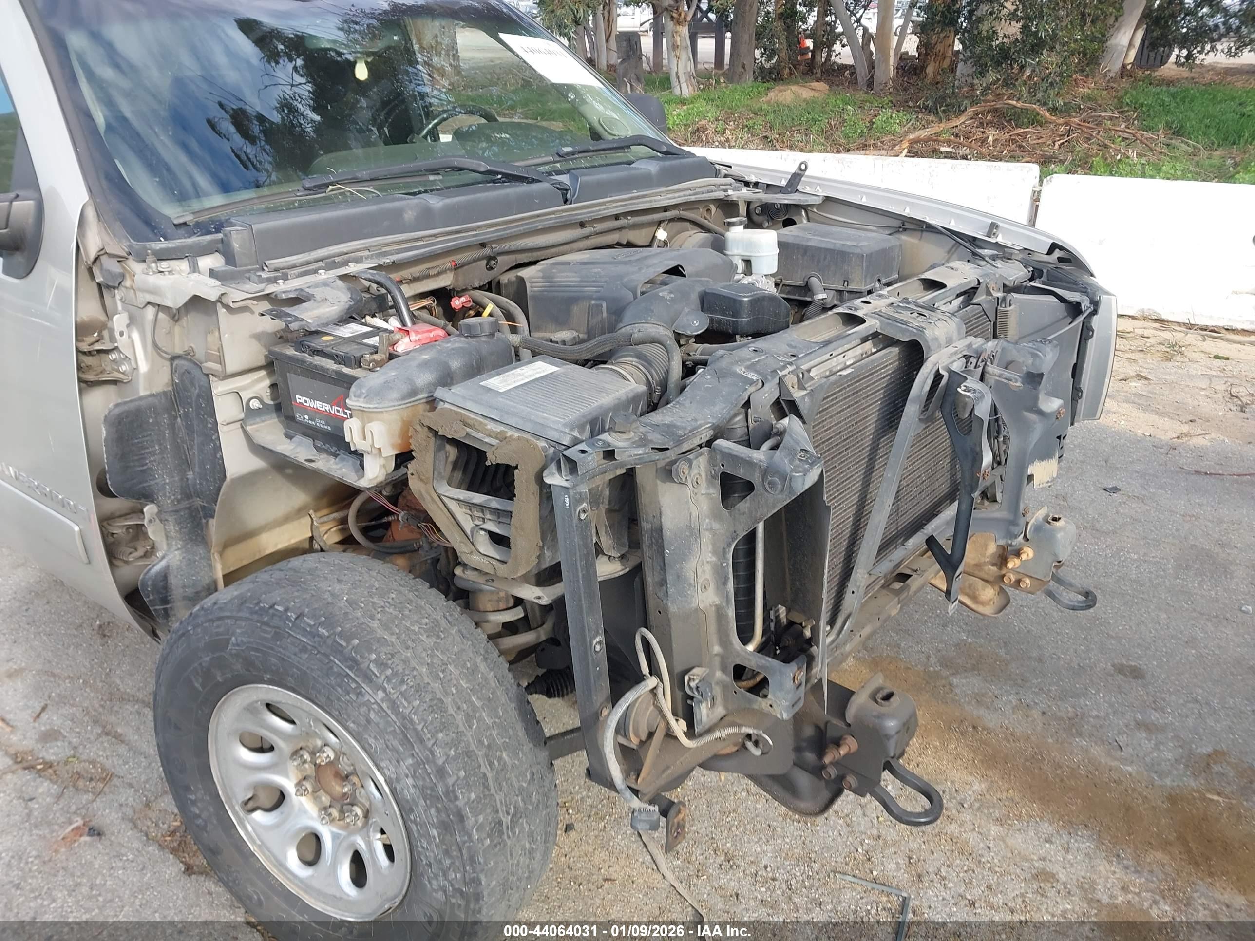 CHEVROLET SILVERADO image 6