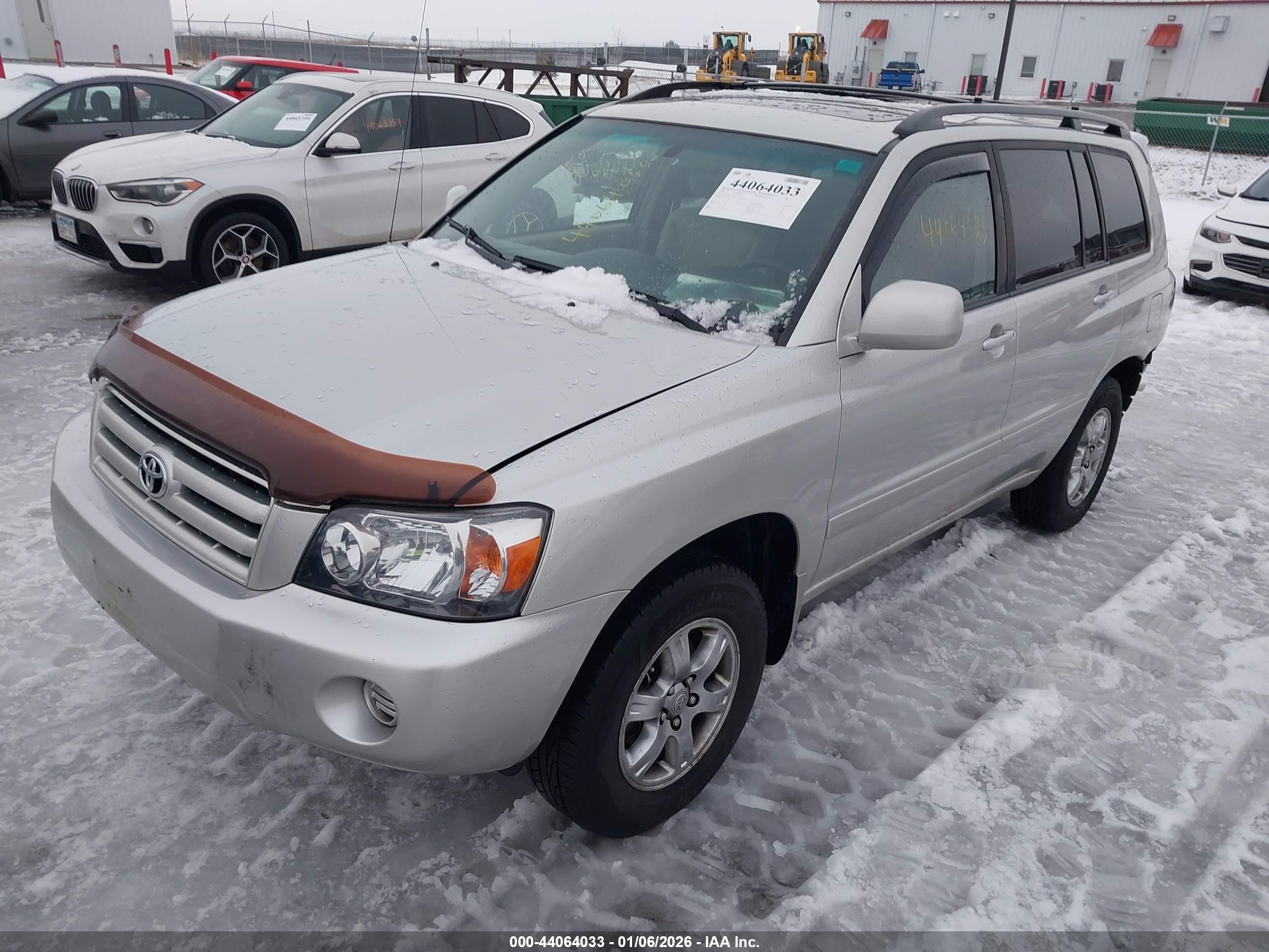 TOYOTA HIGHLANDER image 2
