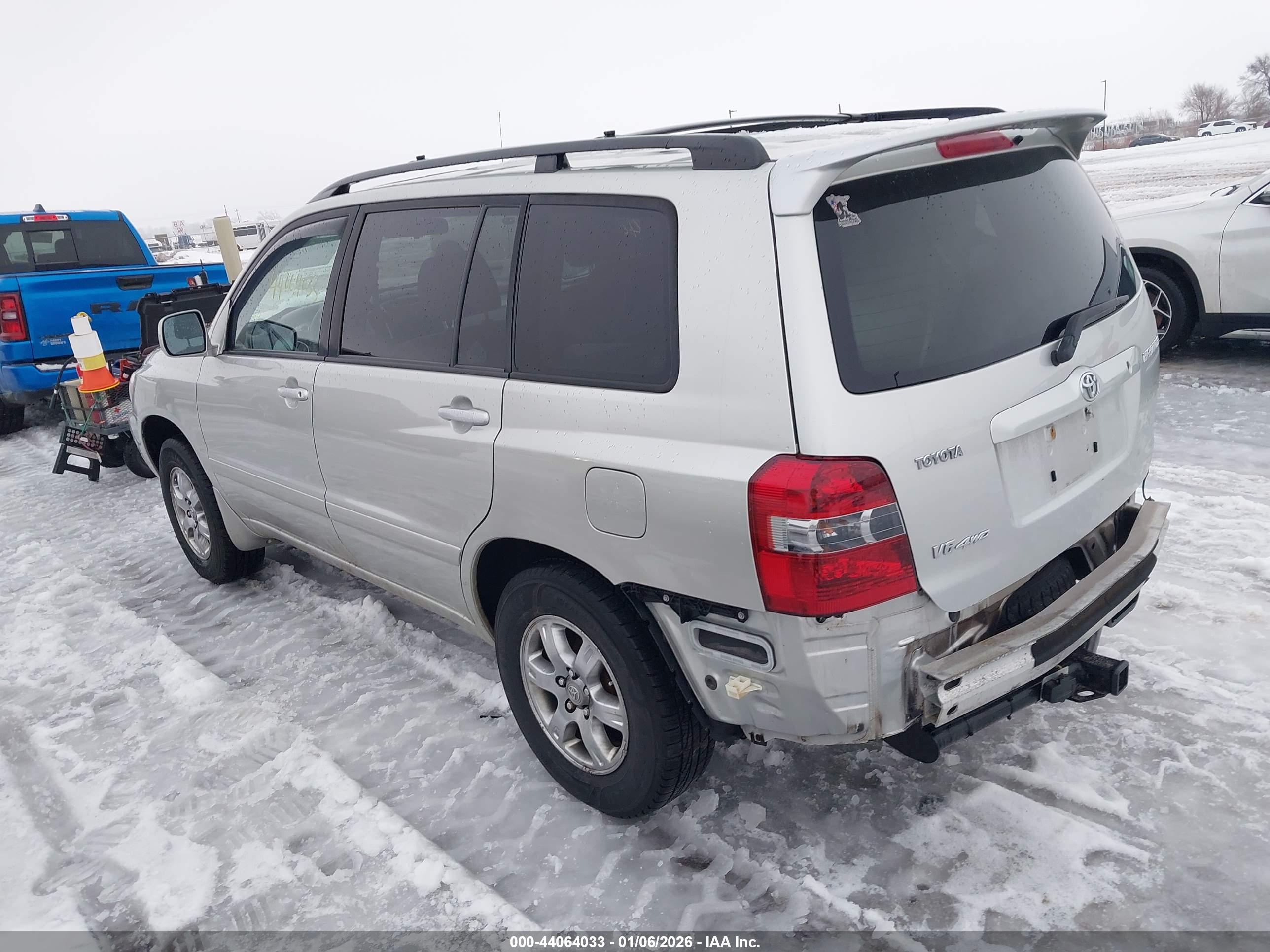 TOYOTA HIGHLANDER image 3