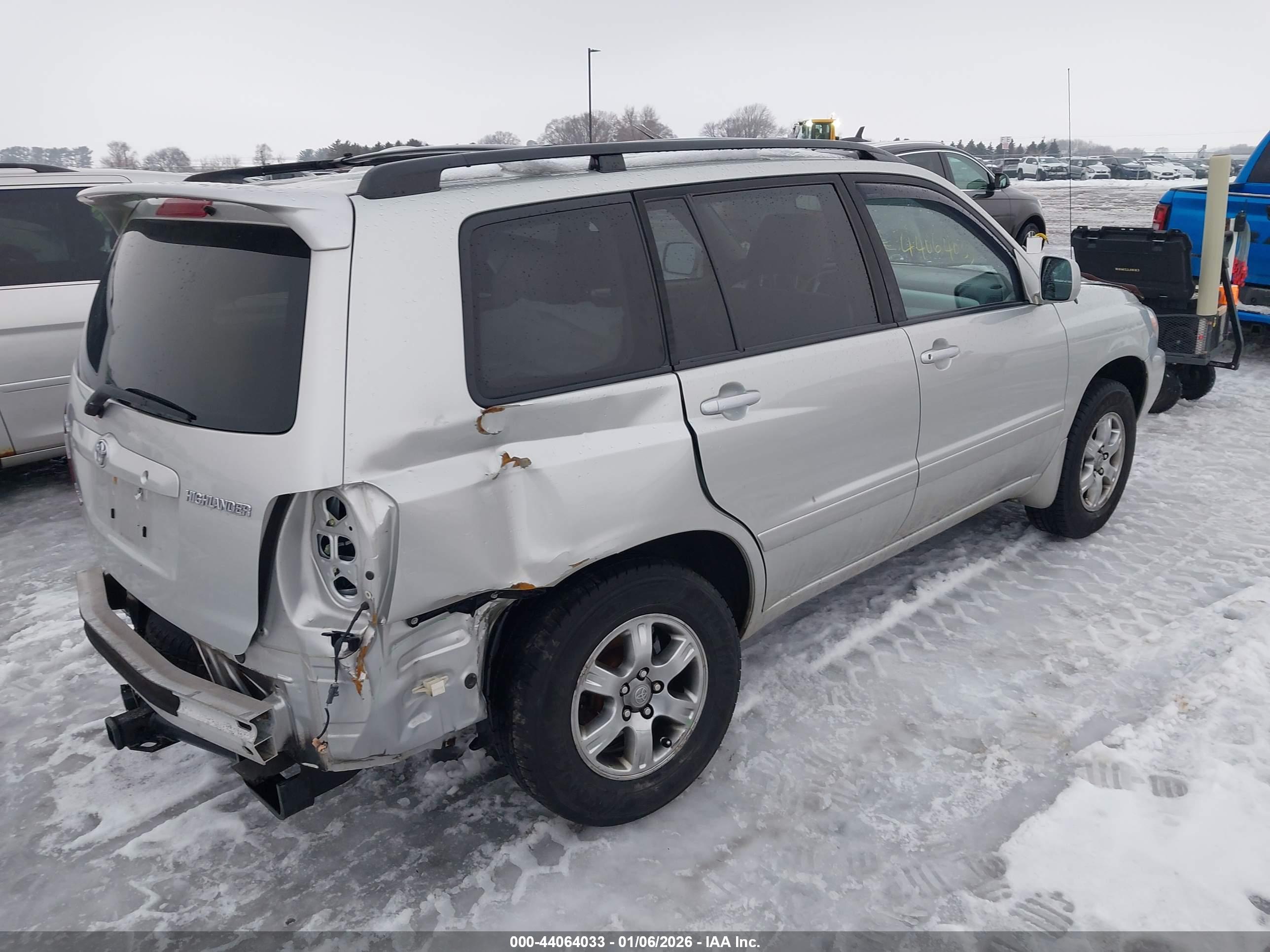 TOYOTA HIGHLANDER image 4