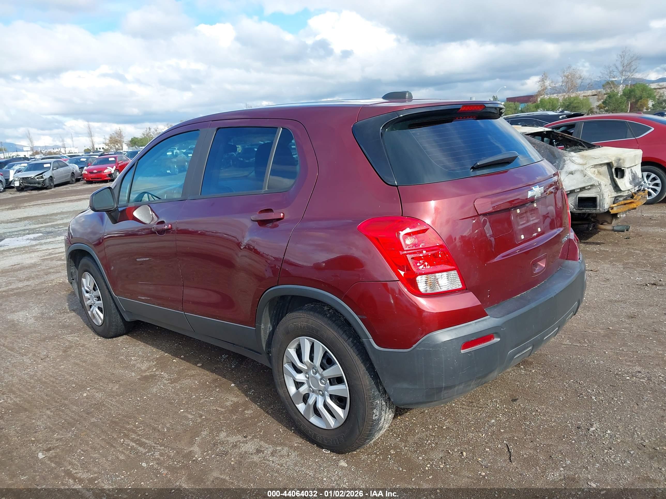 CHEVROLET TRAX image 3