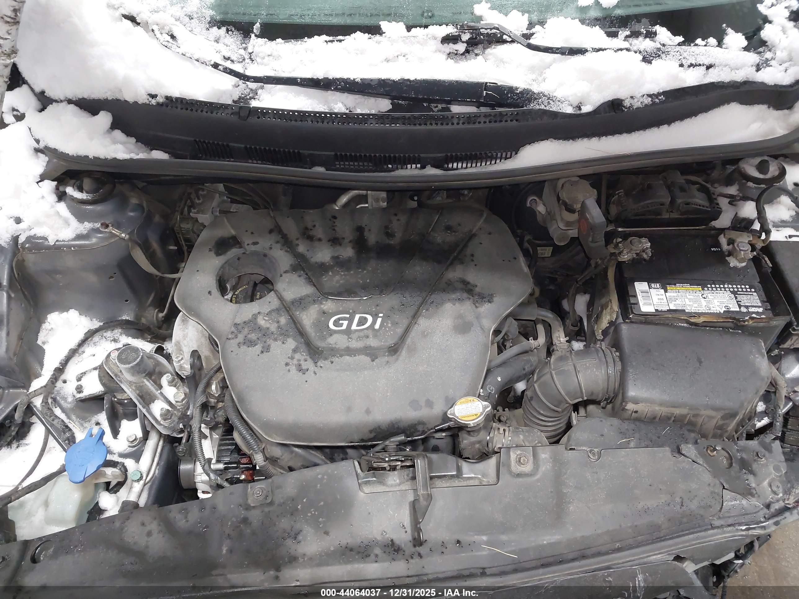 HYUNDAI ACCENT image 10
