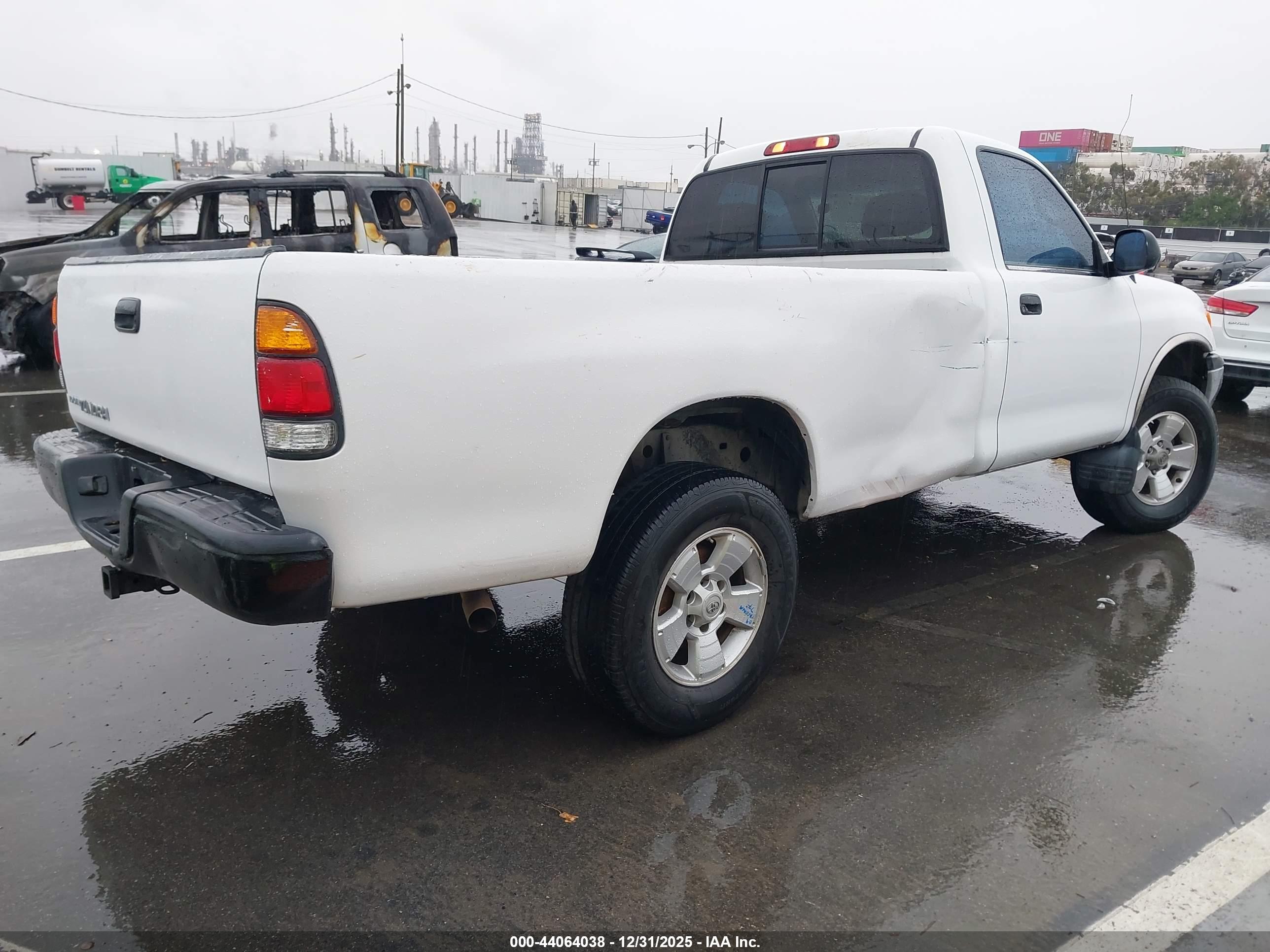 TOYOTA TUNDRA image 4