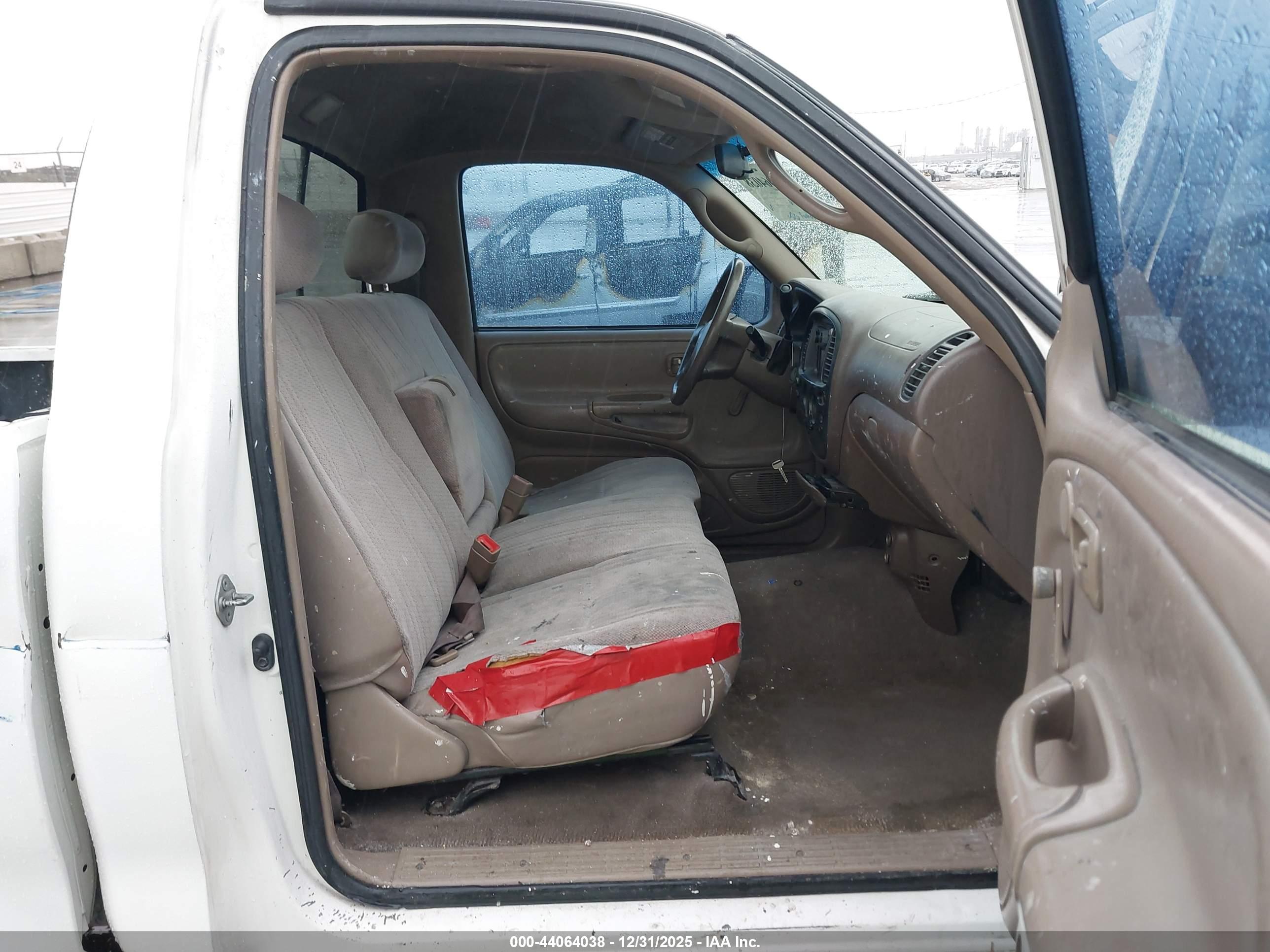 TOYOTA TUNDRA image 5