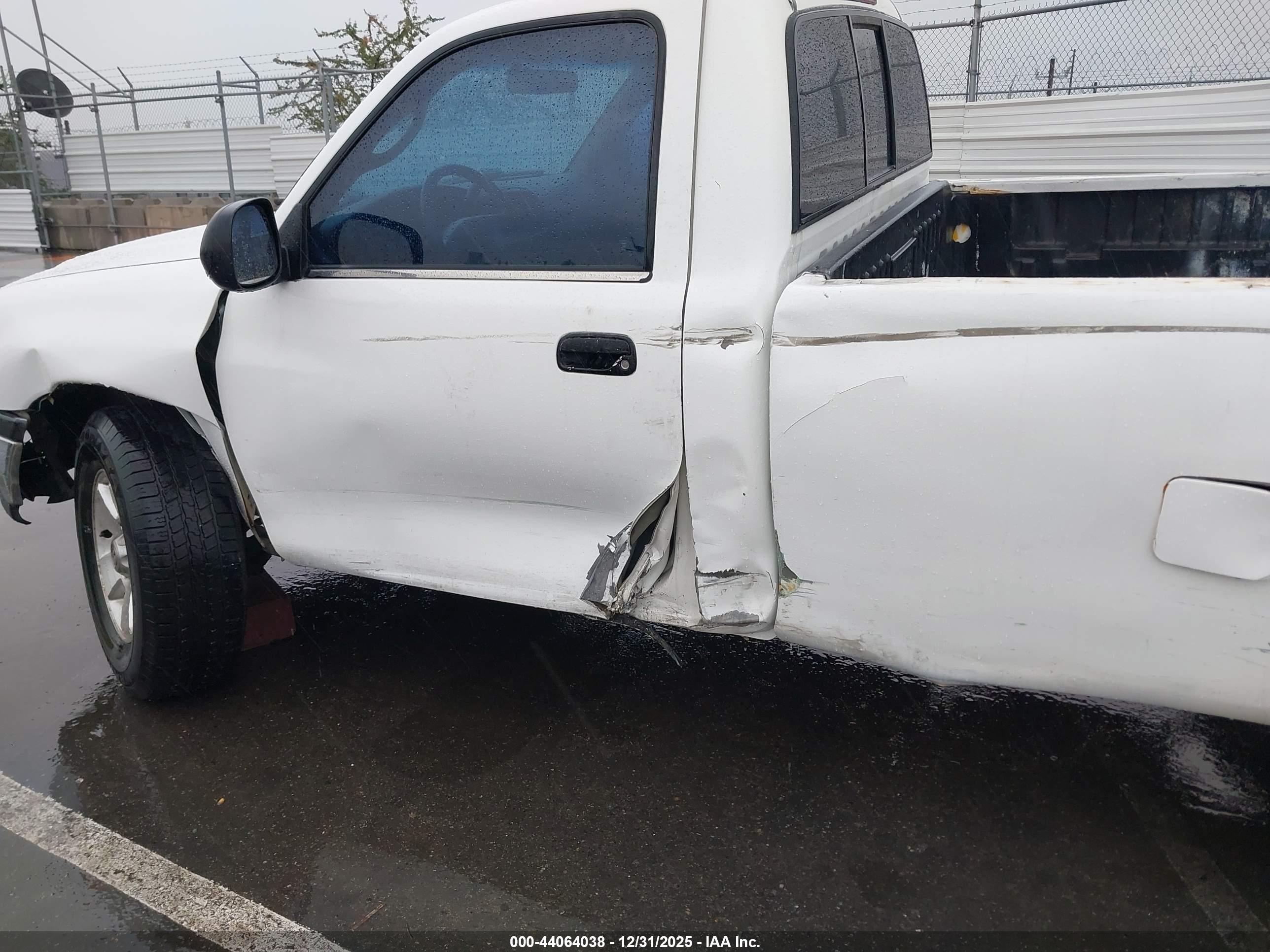 TOYOTA TUNDRA image 6