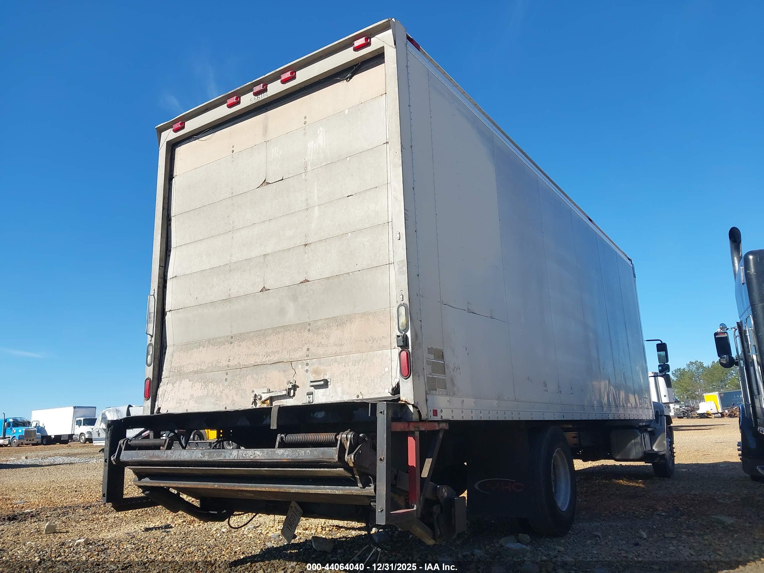 HINO 258/268 image 4